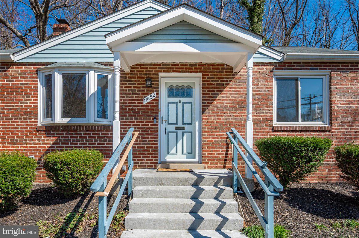 CONNECTICUT GARDENS - Residential