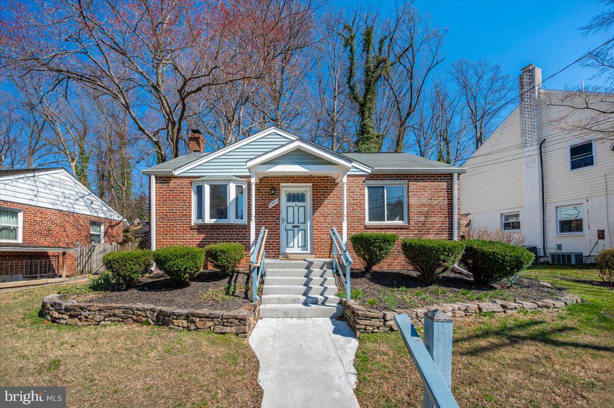 CONNECTICUT GARDENS - Residential