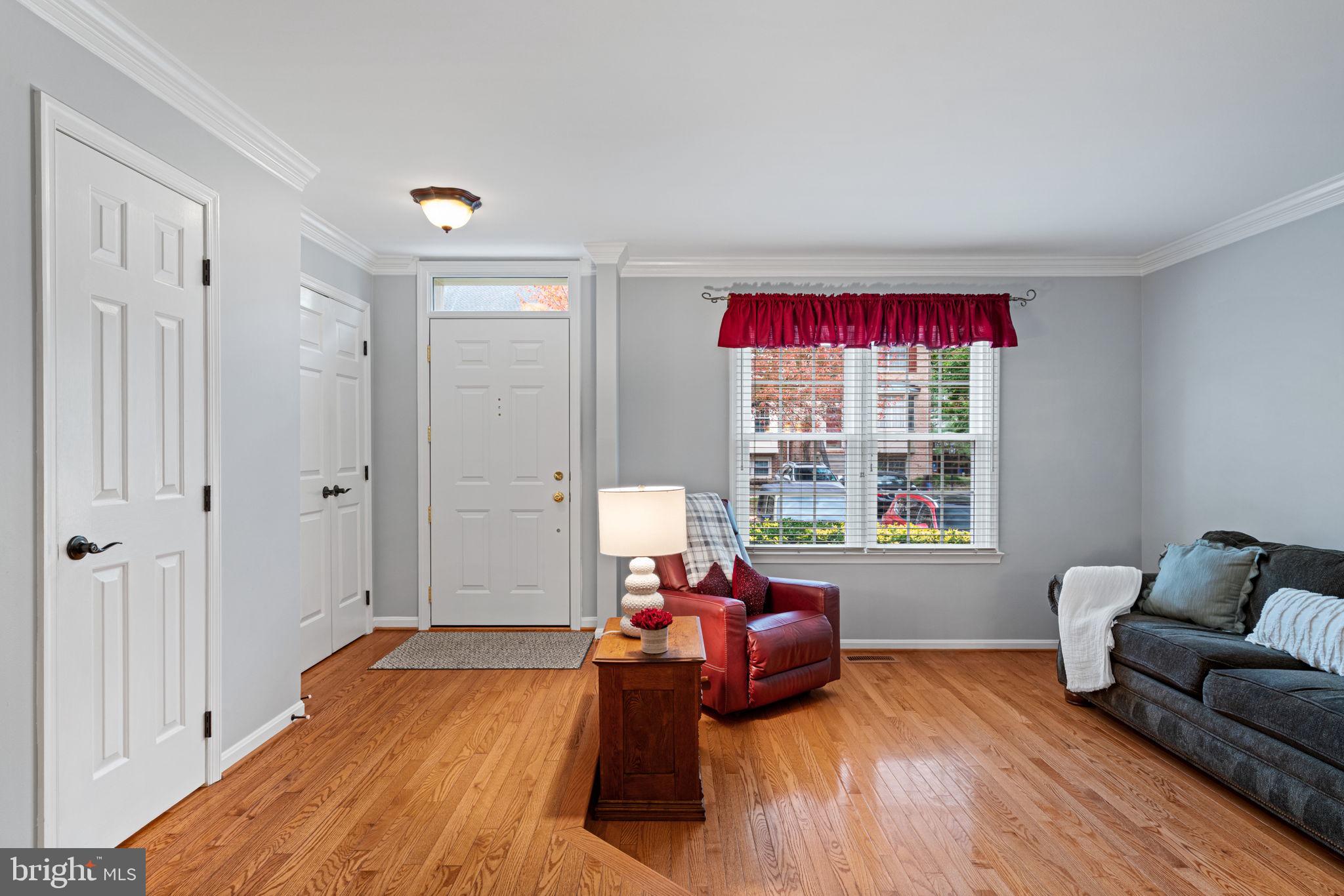 8852 EAGLE ROCK LANE