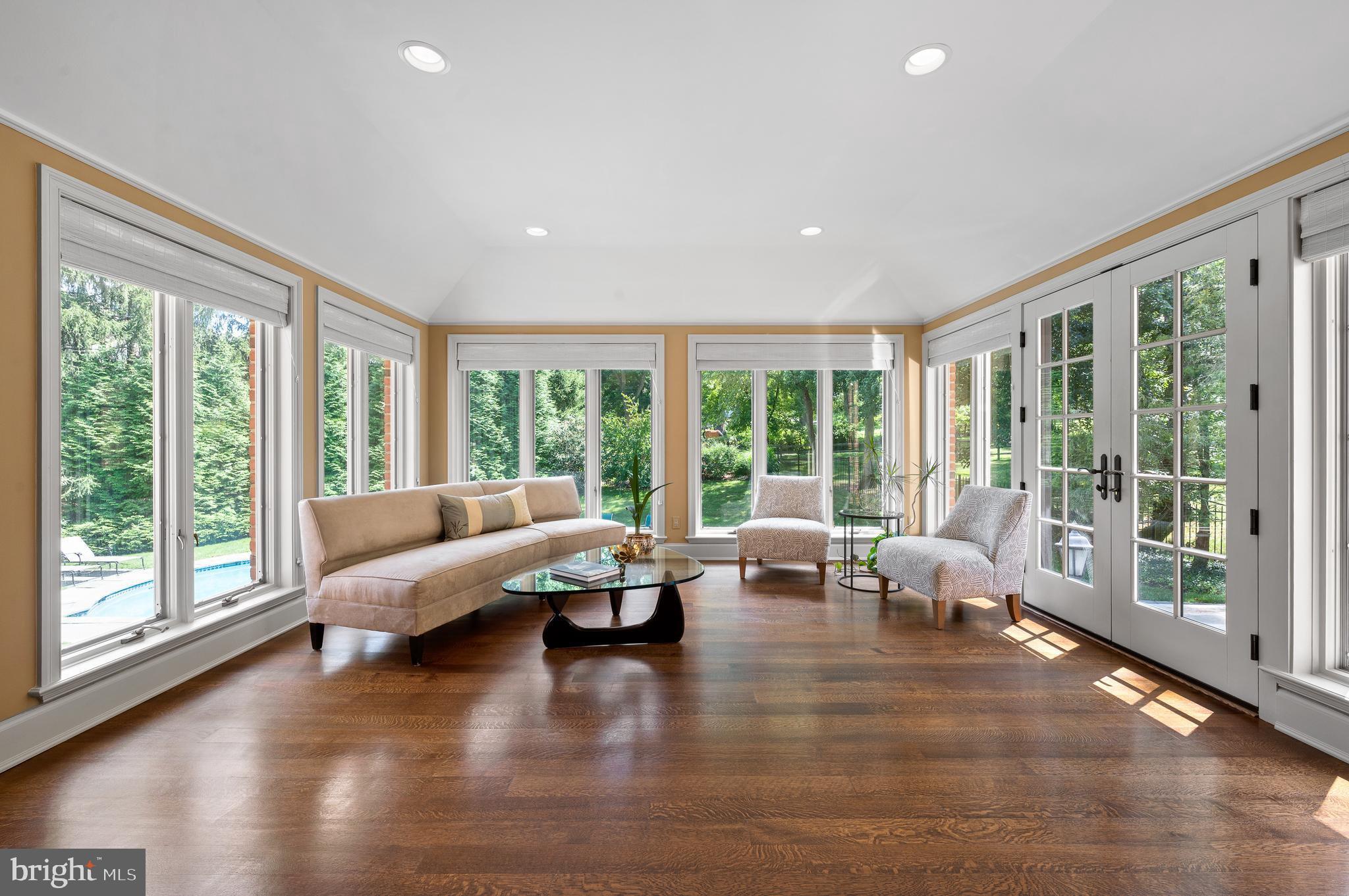 BRYN MAWR - Residential