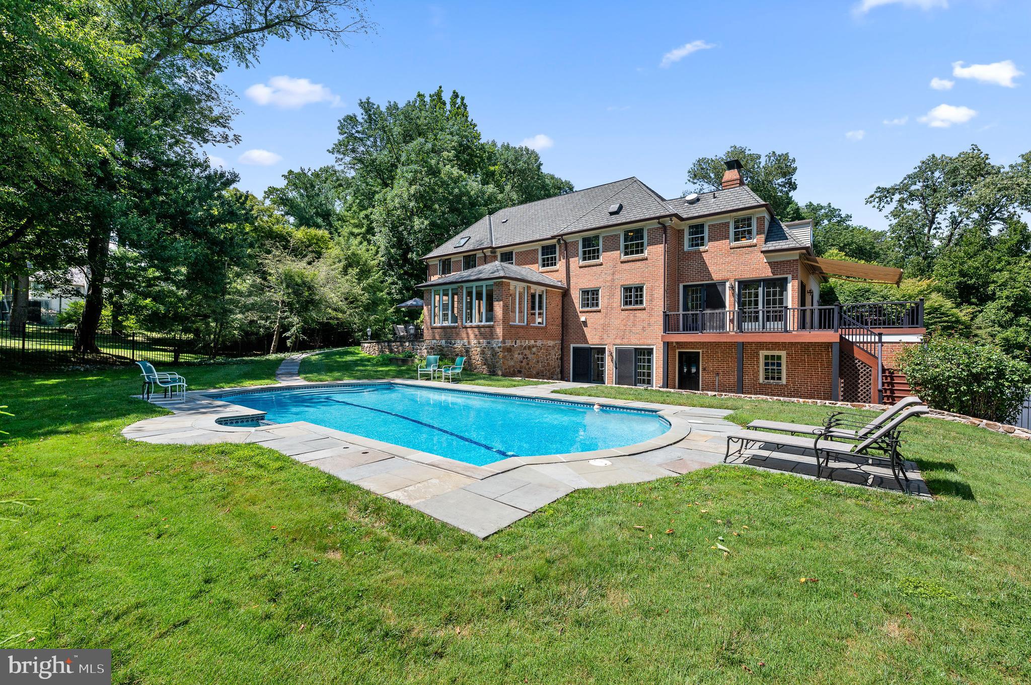 BRYN MAWR - Residential