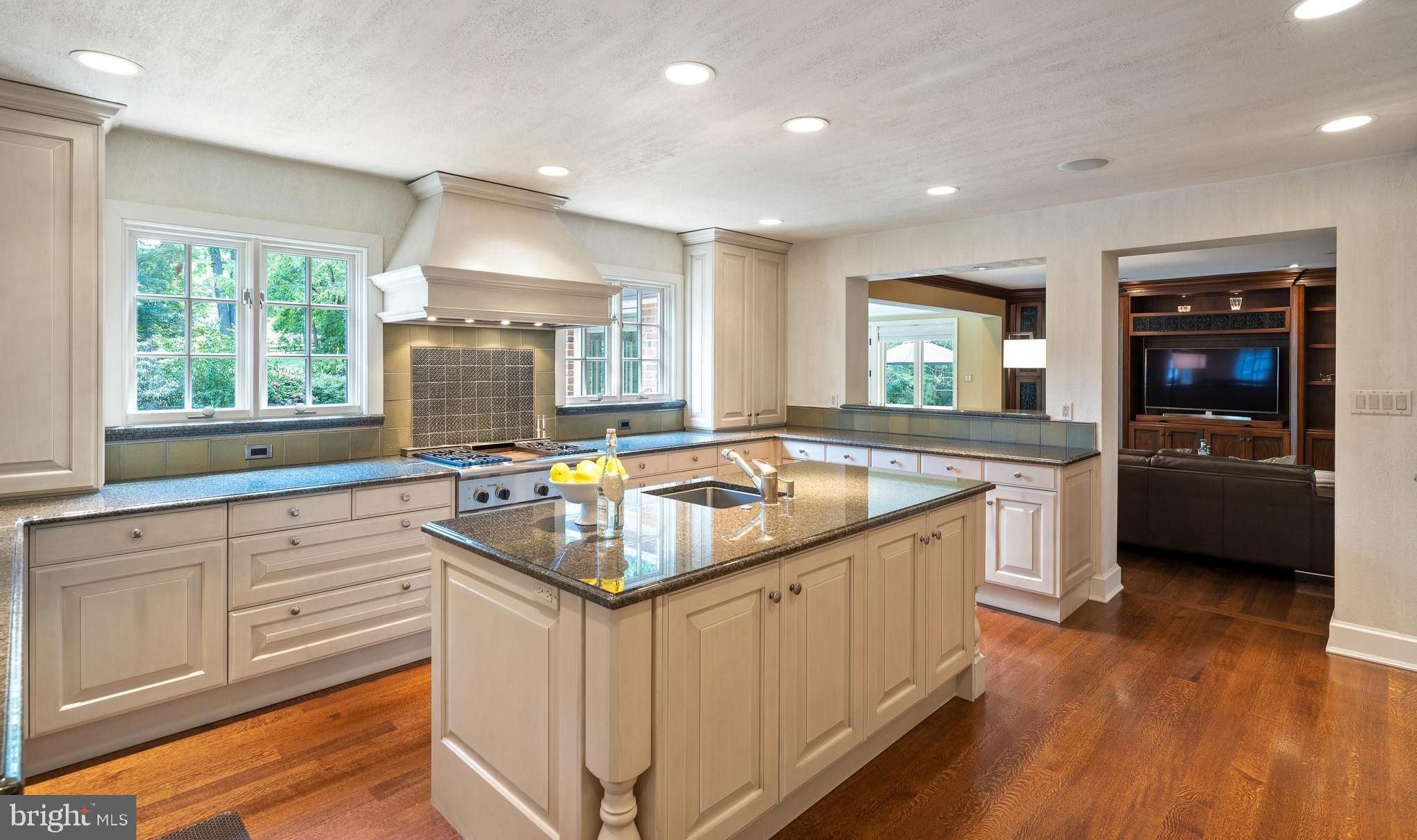 BRYN MAWR - Residential