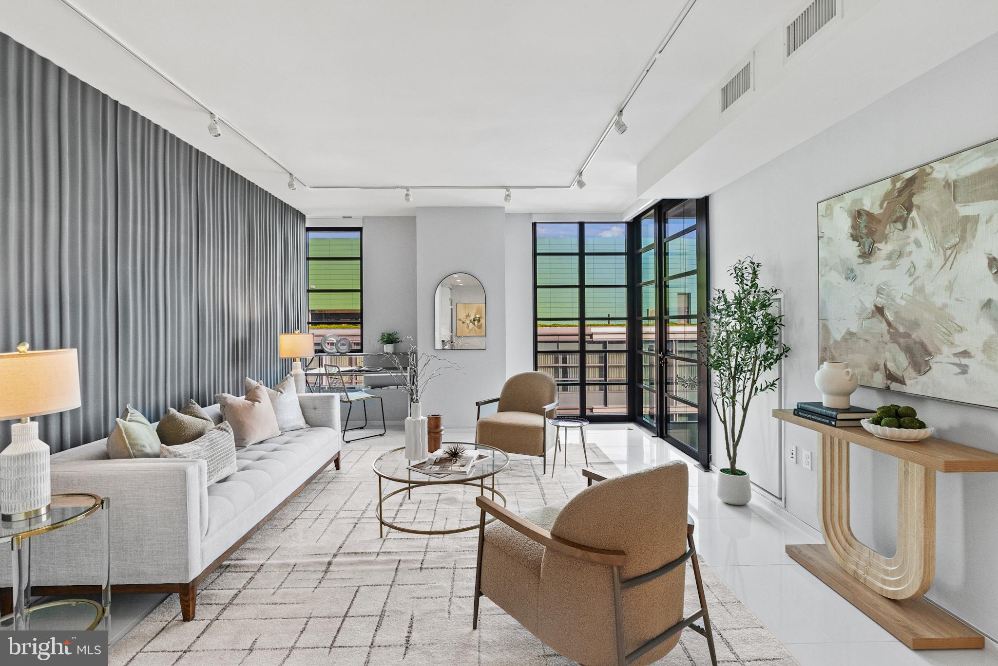 45 SUTTON SQUARE SW 1104