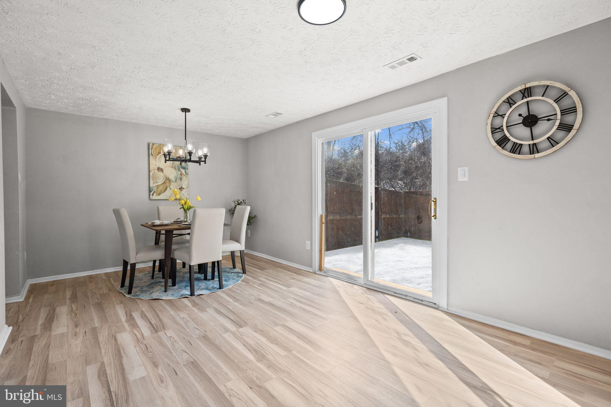 WHITFIELD GREEN - Residential