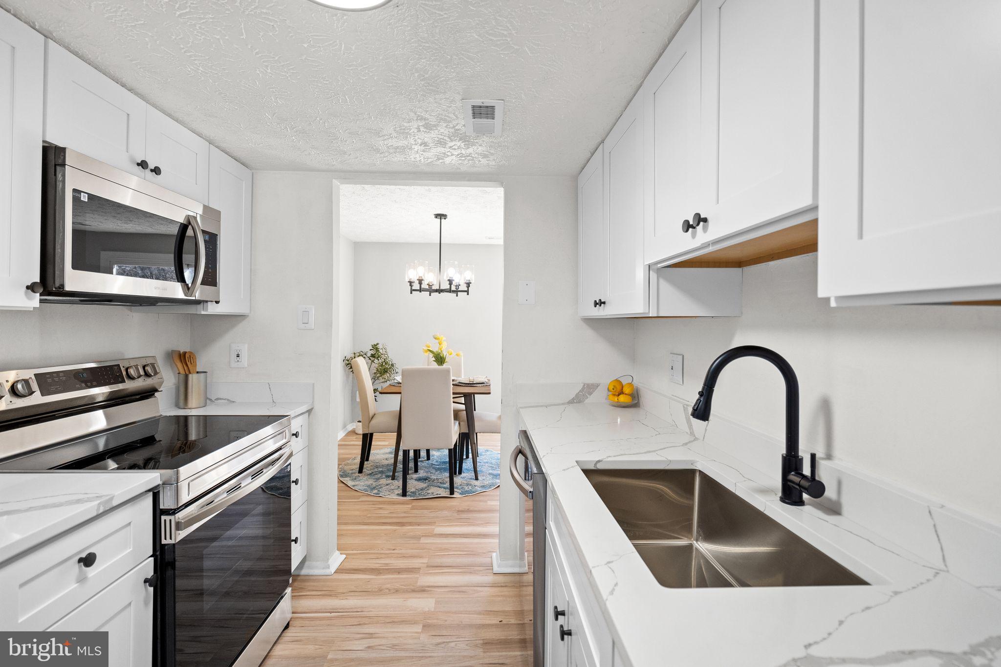 WHITFIELD GREEN - Residential