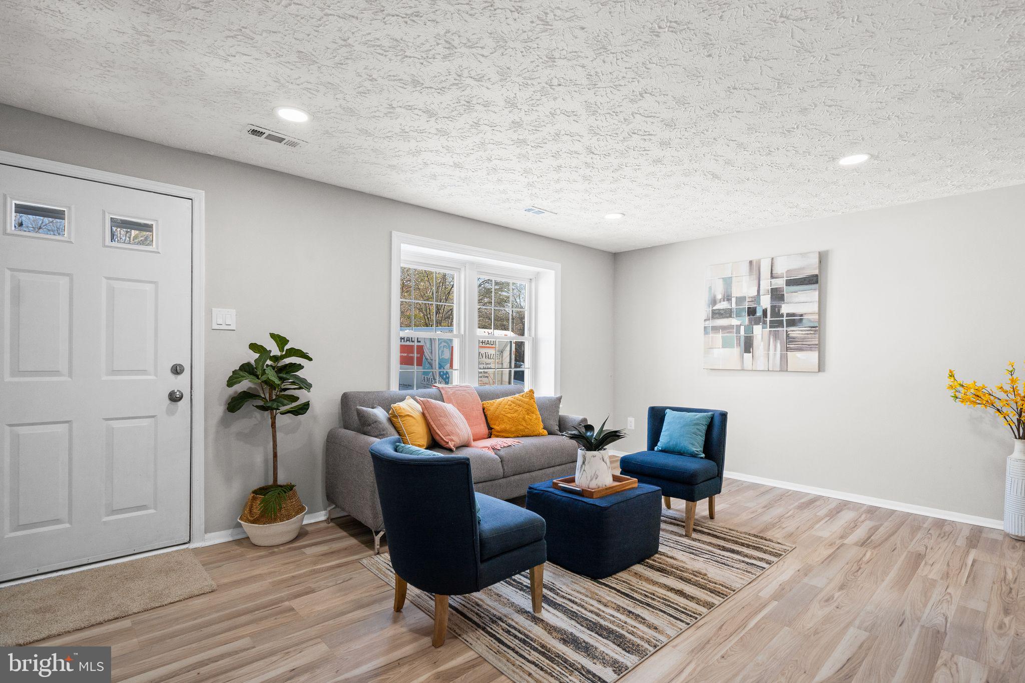 WHITFIELD GREEN - Residential