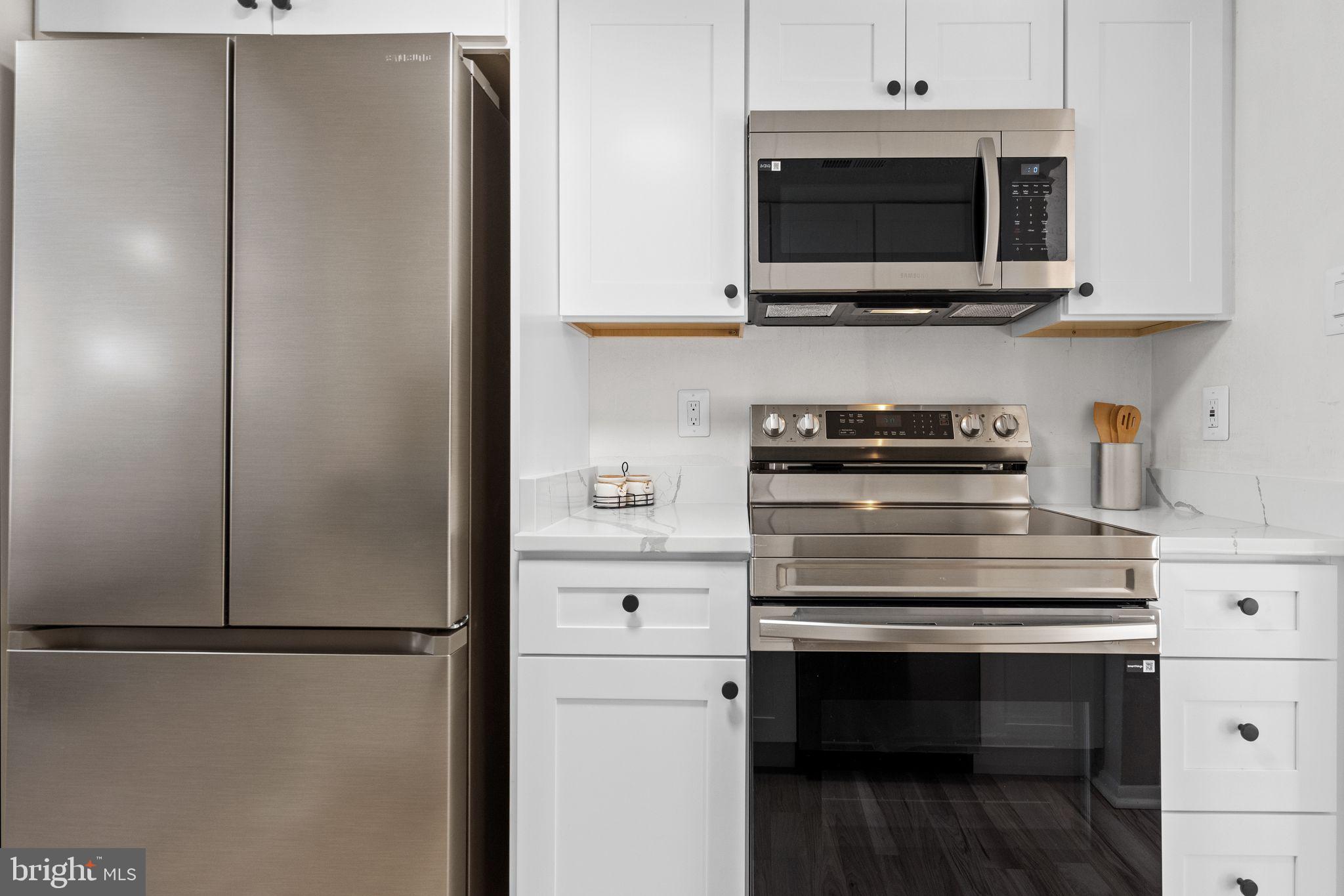 WHITFIELD GREEN - Residential