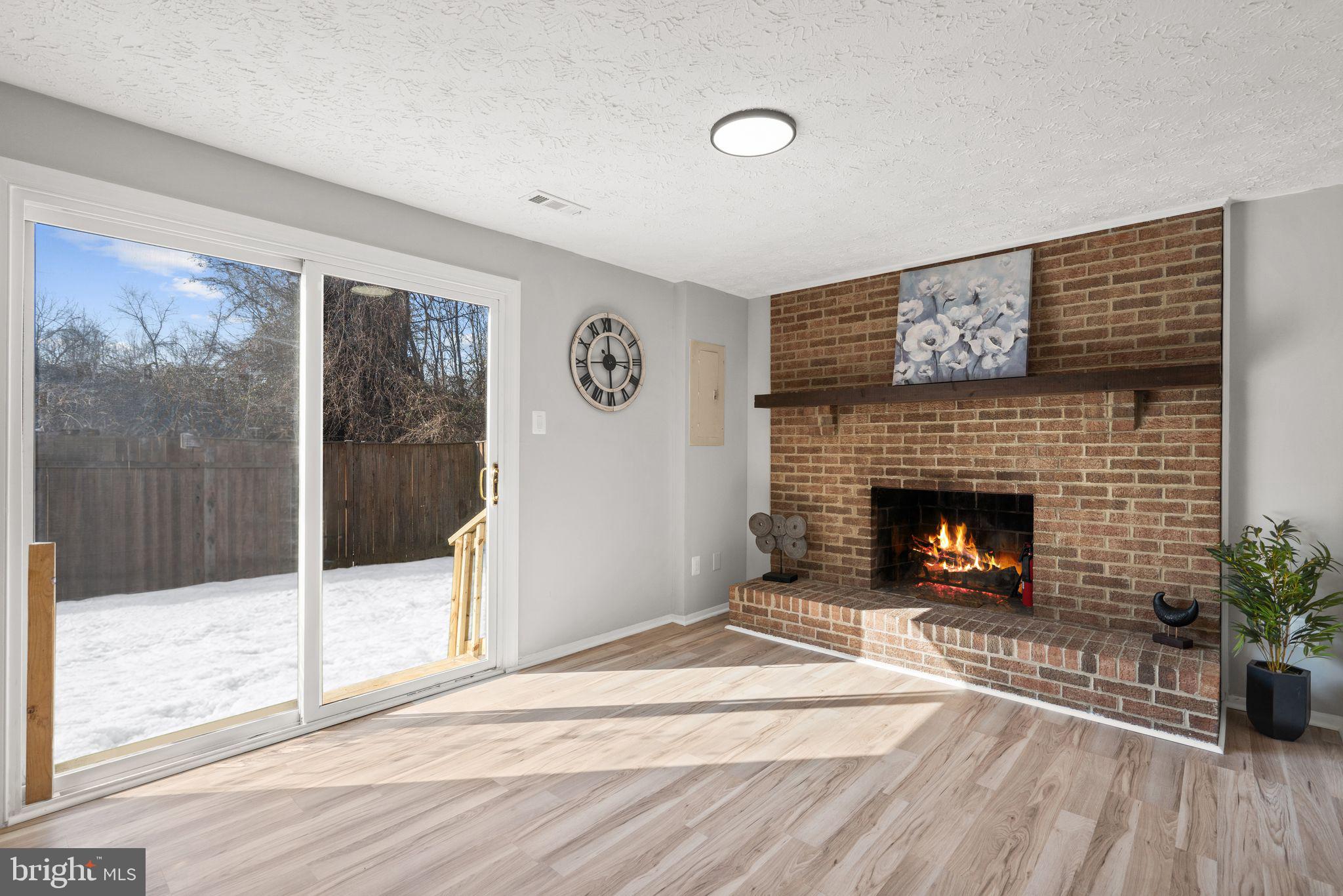 WHITFIELD GREEN - Residential