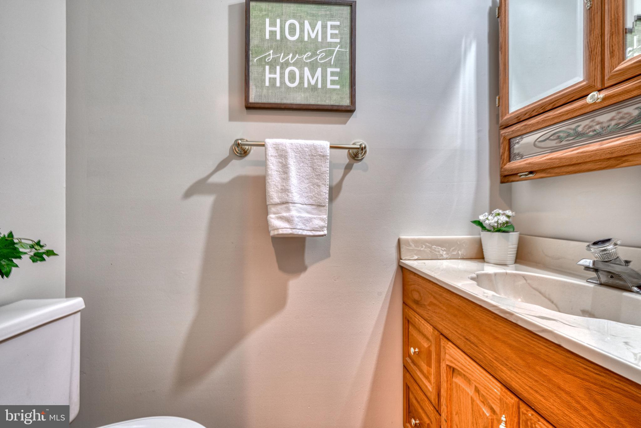 SEVEN COURTS - Residential