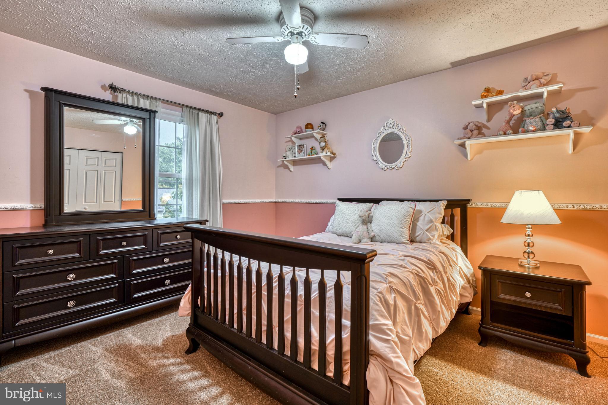 SEVEN COURTS - Residential