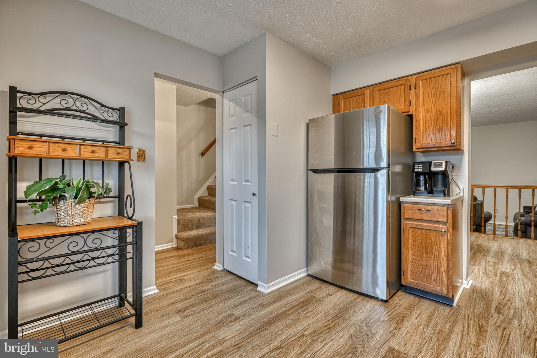 SEVEN COURTS - Residential