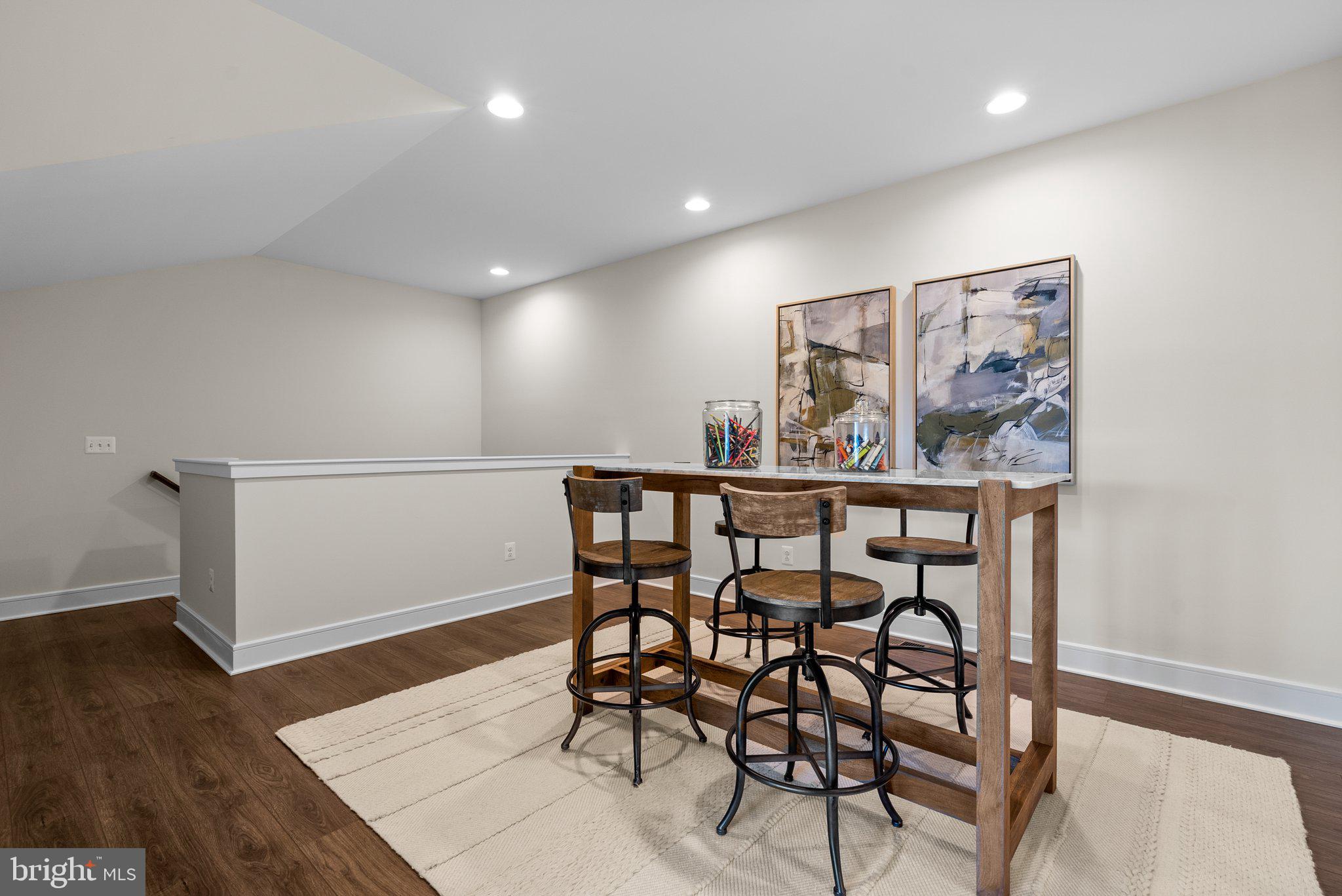 SOUTH 620 - Residential