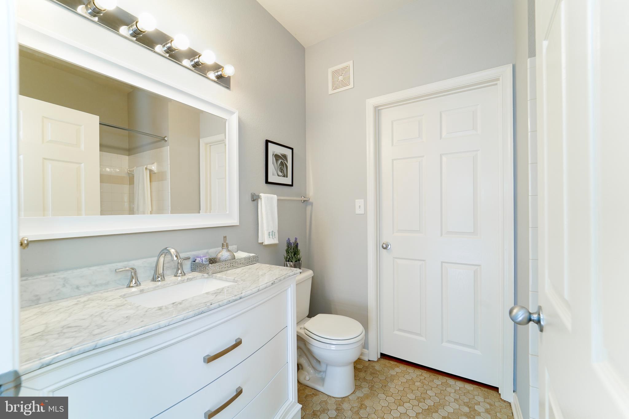 HIGH POINTE AT JEFFERSON PARK - Residential