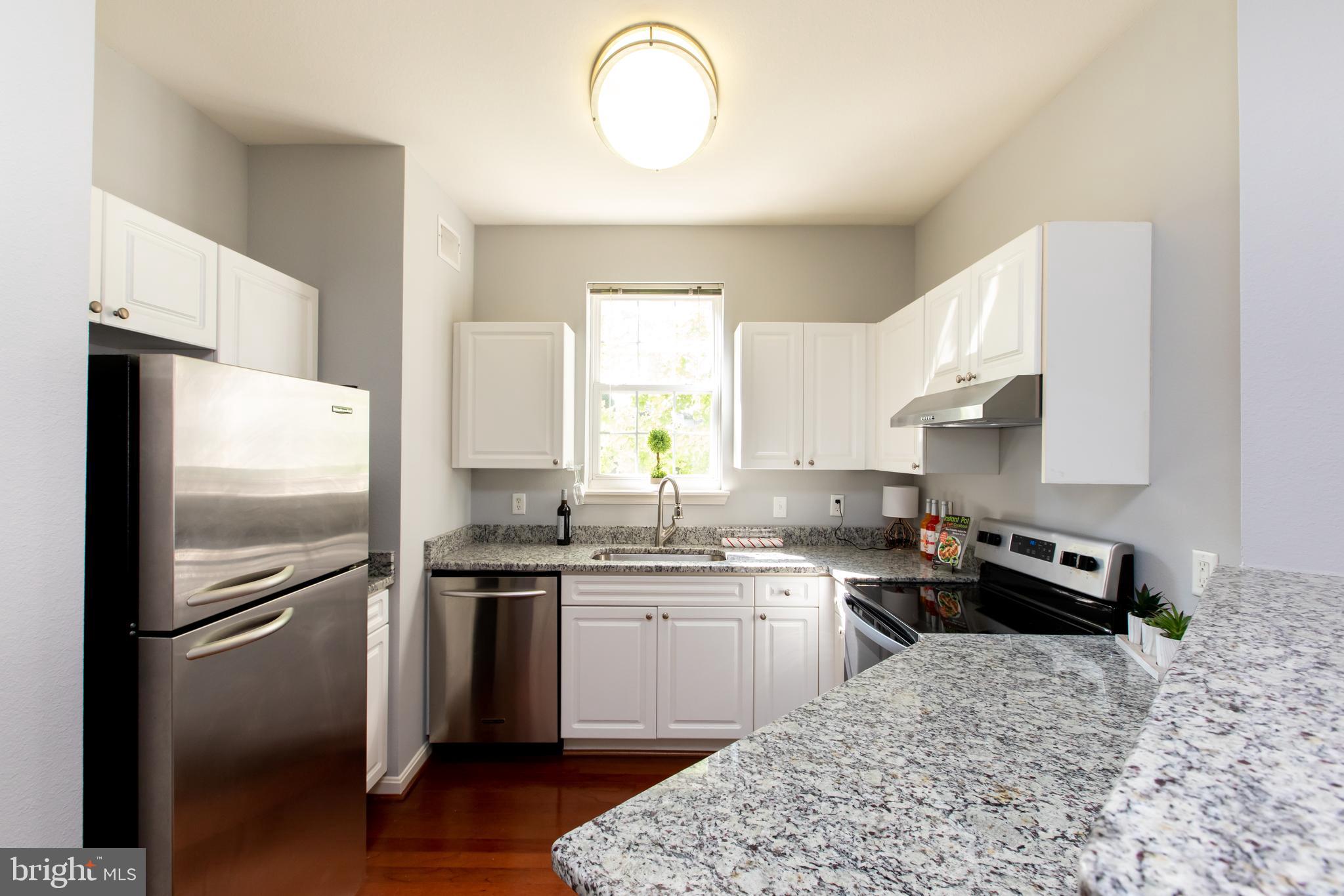 HIGH POINTE AT JEFFERSON PARK - Residential