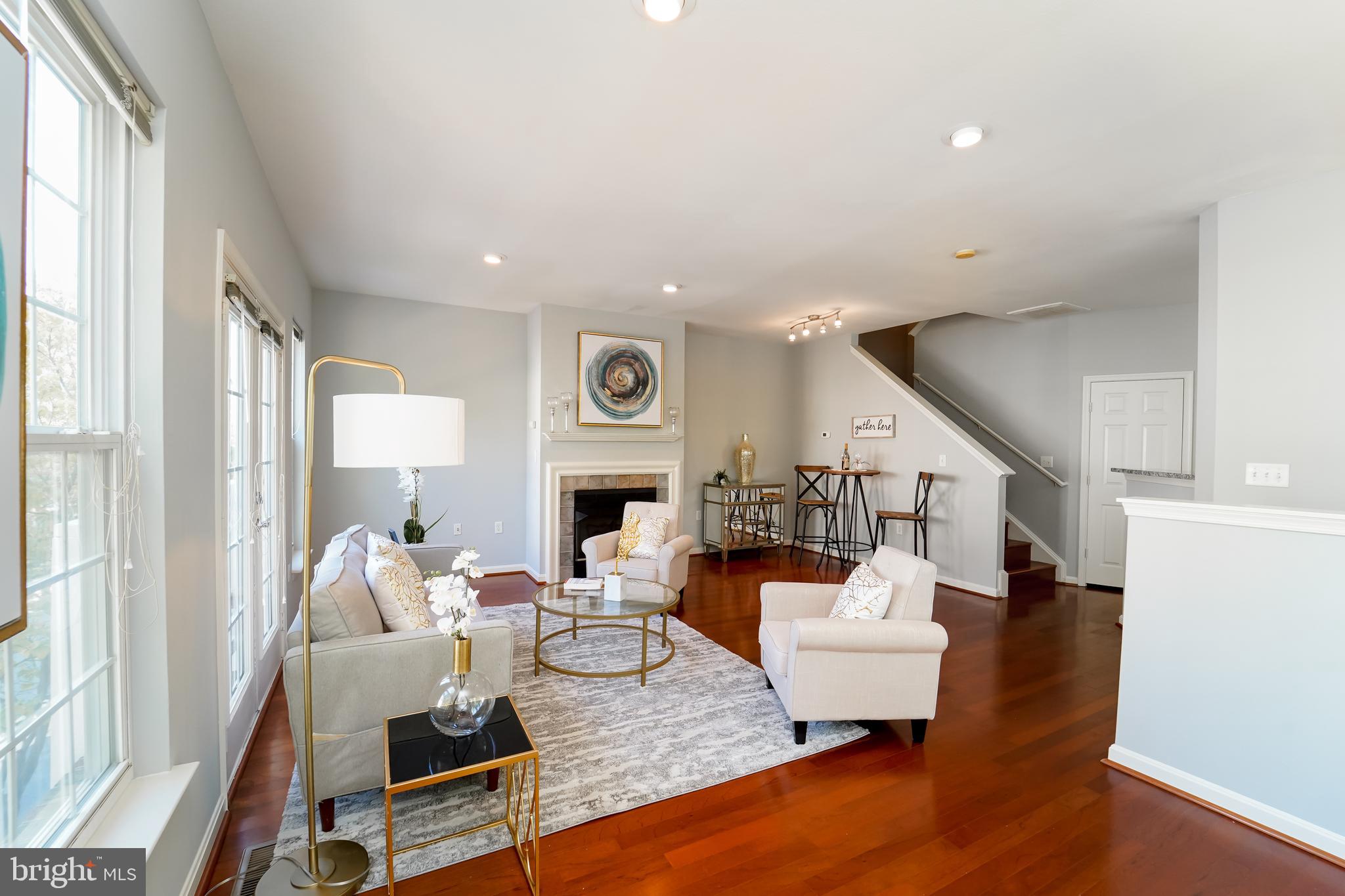 HIGH POINTE AT JEFFERSON PARK - Residential