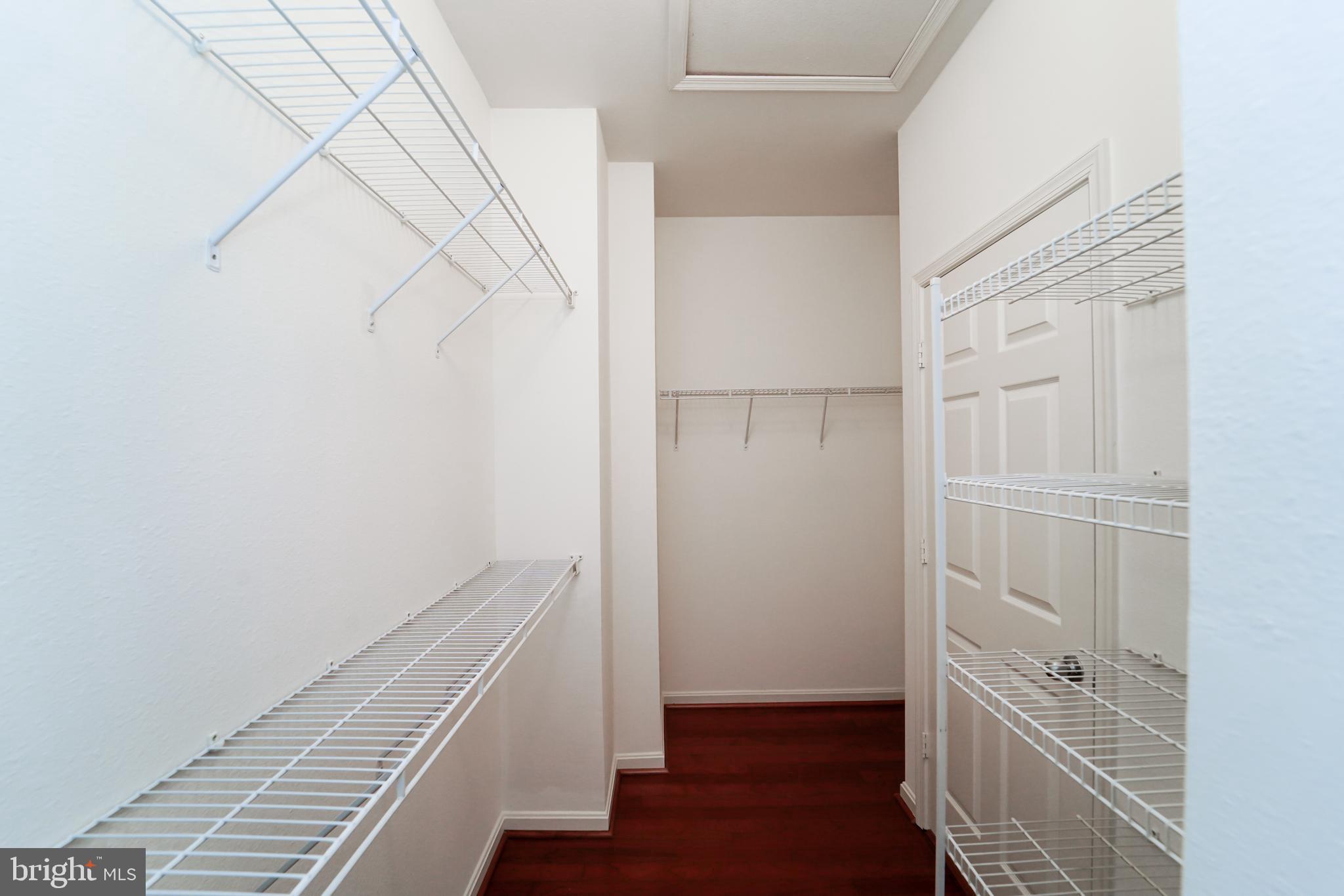 HIGH POINTE AT JEFFERSON PARK - Residential