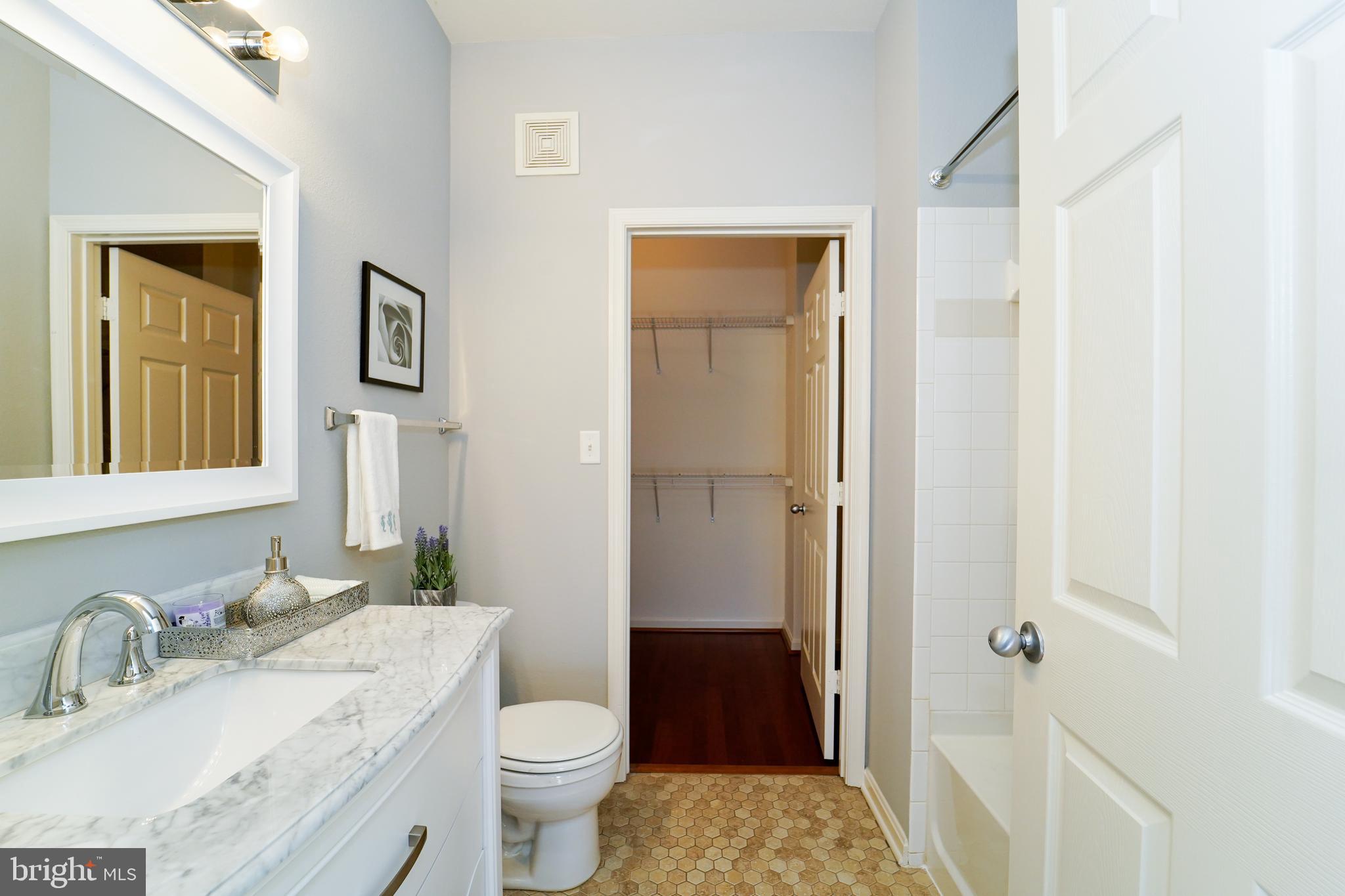 HIGH POINTE AT JEFFERSON PARK - Residential