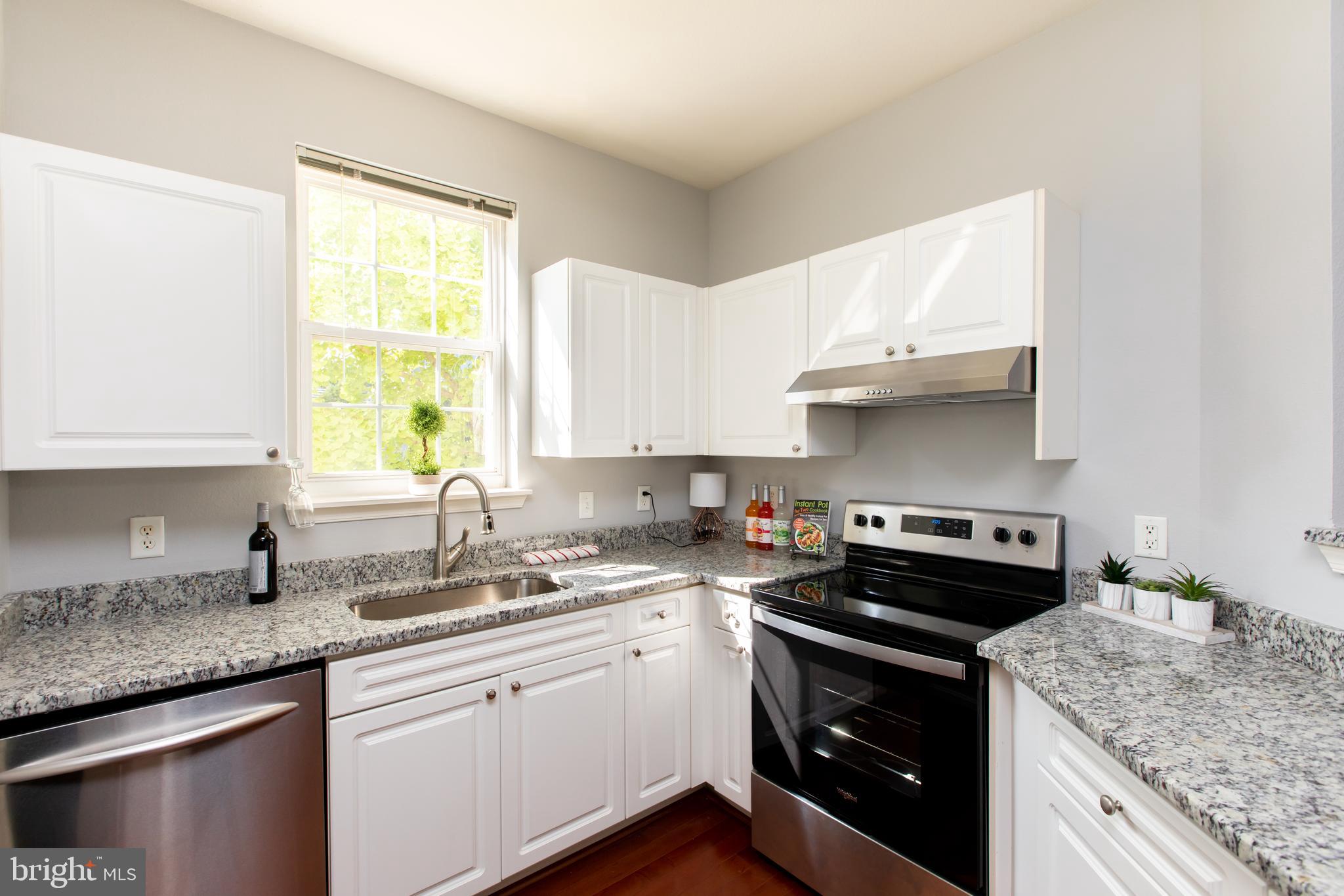 HIGH POINTE AT JEFFERSON PARK - Residential