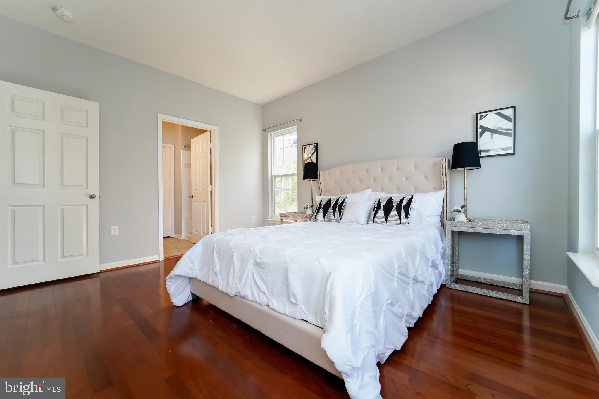 HIGH POINTE AT JEFFERSON PARK - Residential