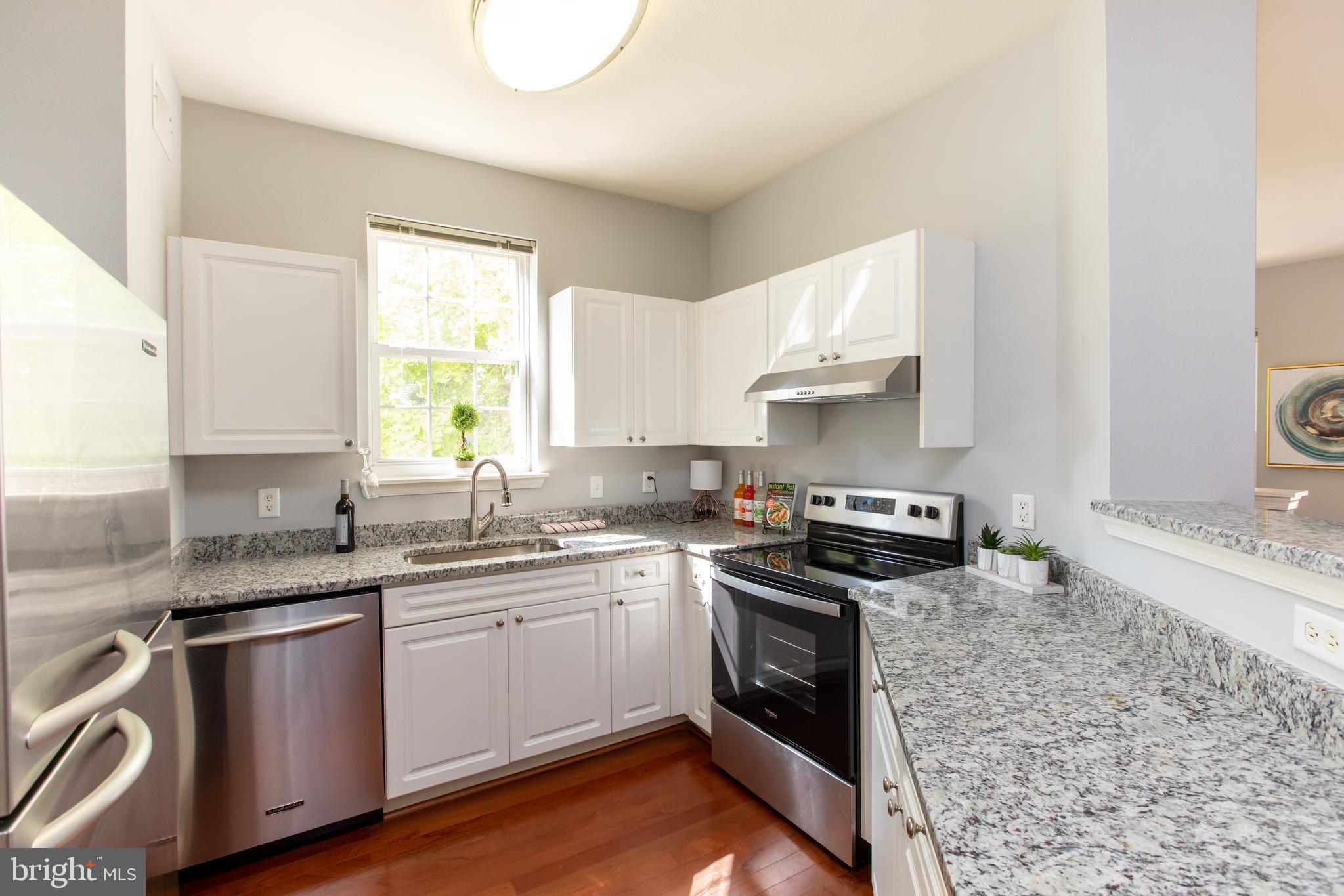 HIGH POINTE AT JEFFERSON PARK - Residential