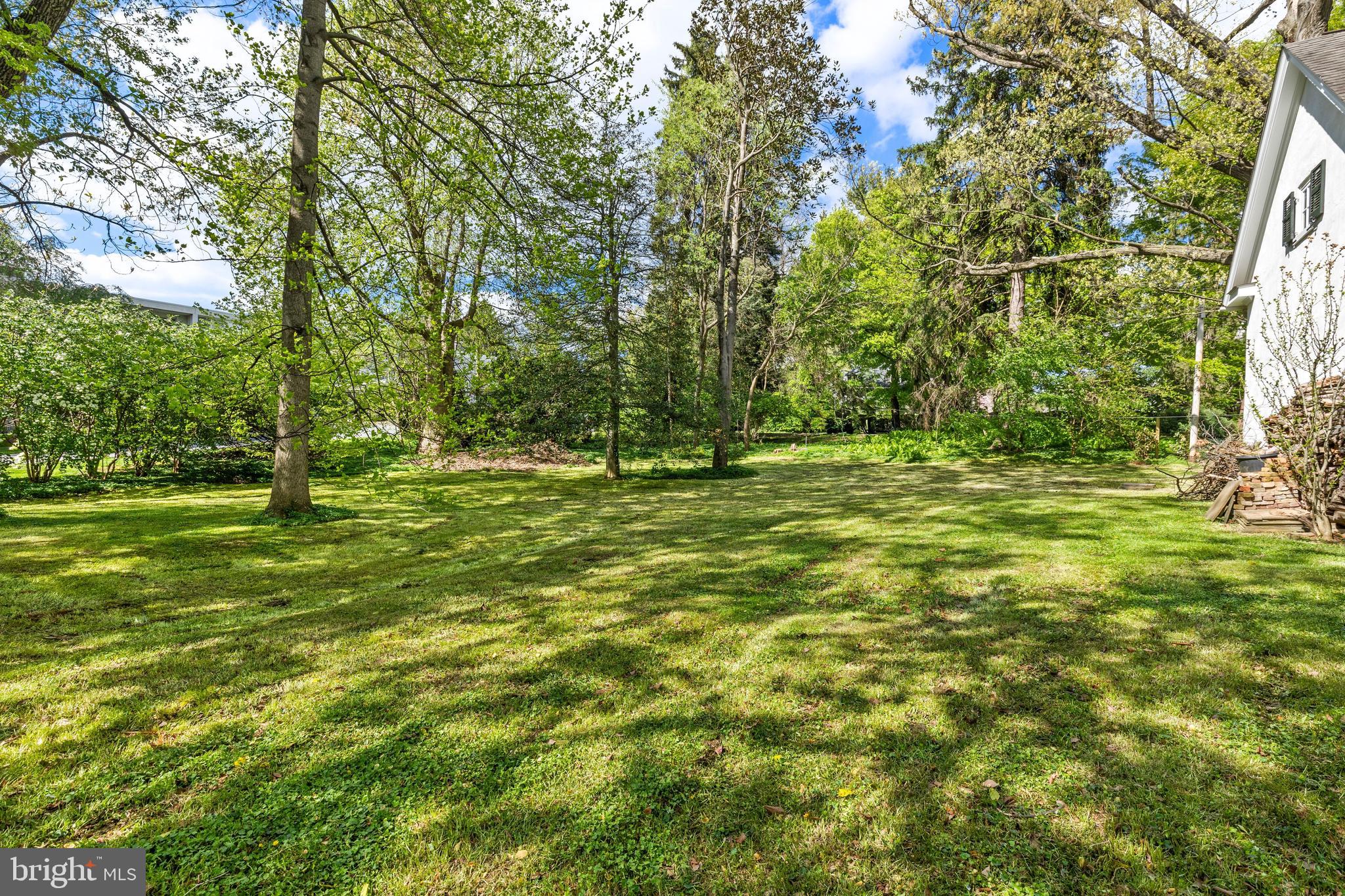 SCHOOL LANE HILLS - Residential