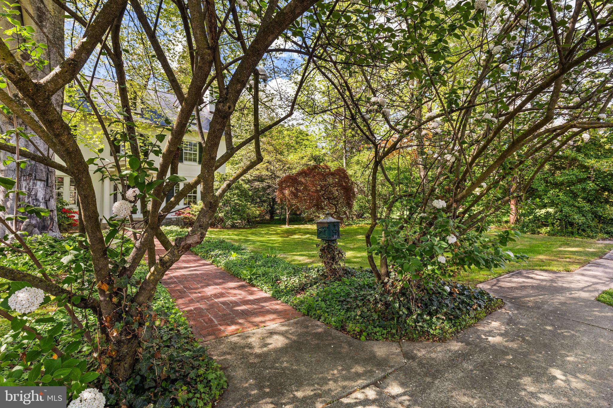 SCHOOL LANE HILLS - Residential