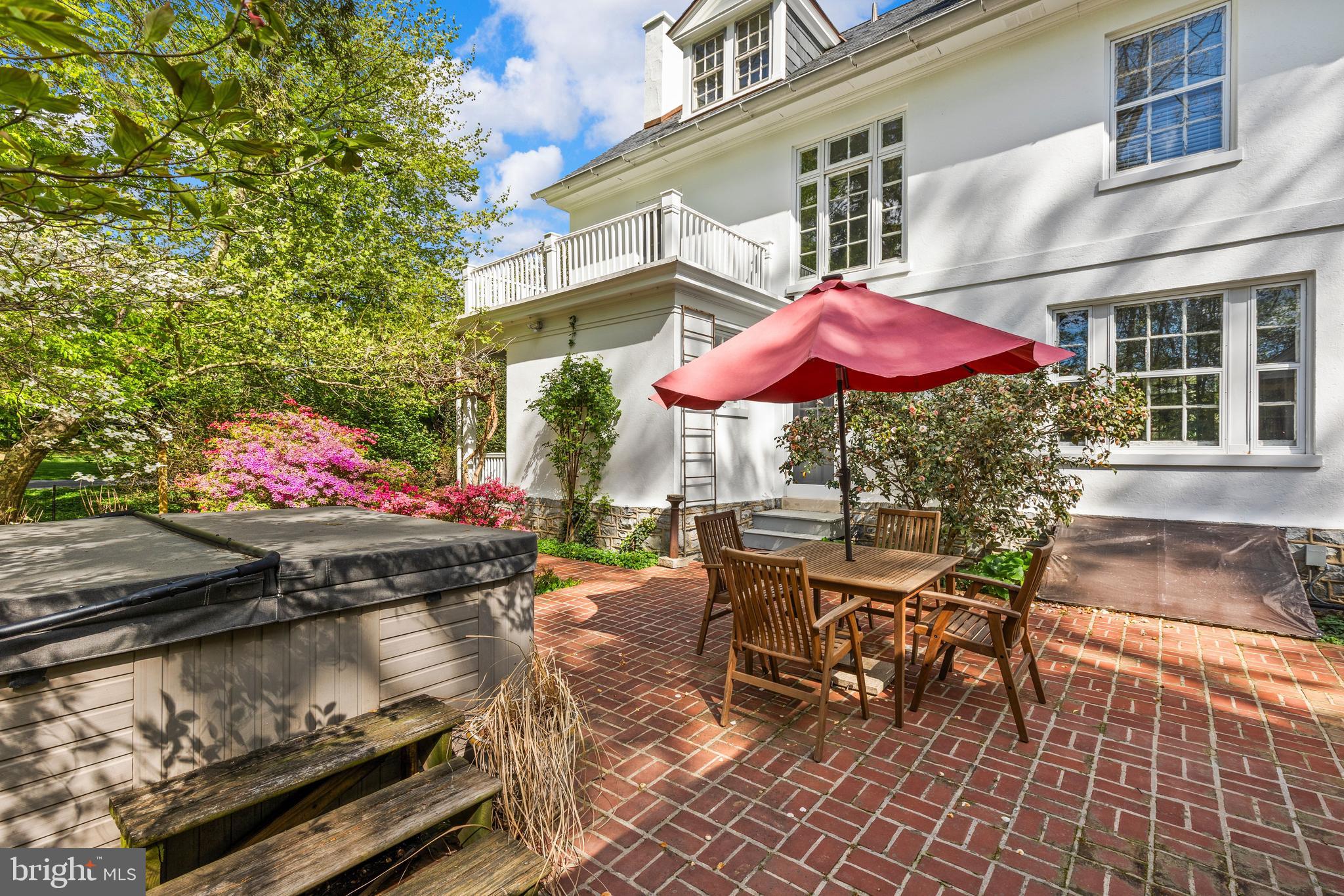 SCHOOL LANE HILLS - Residential