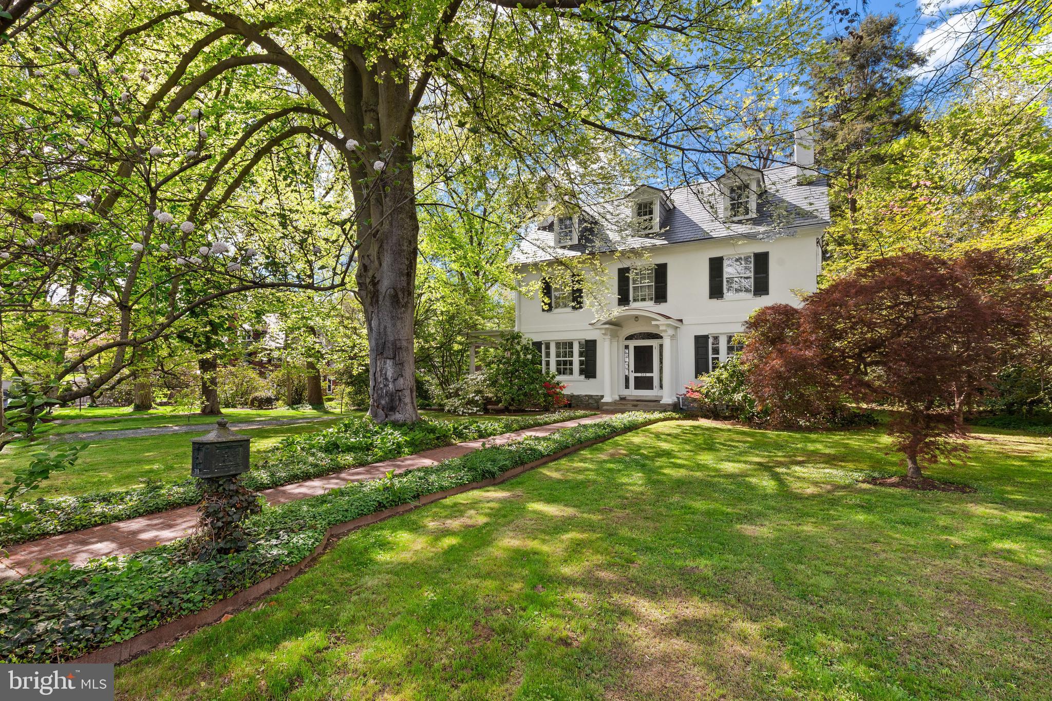 SCHOOL LANE HILLS - Residential