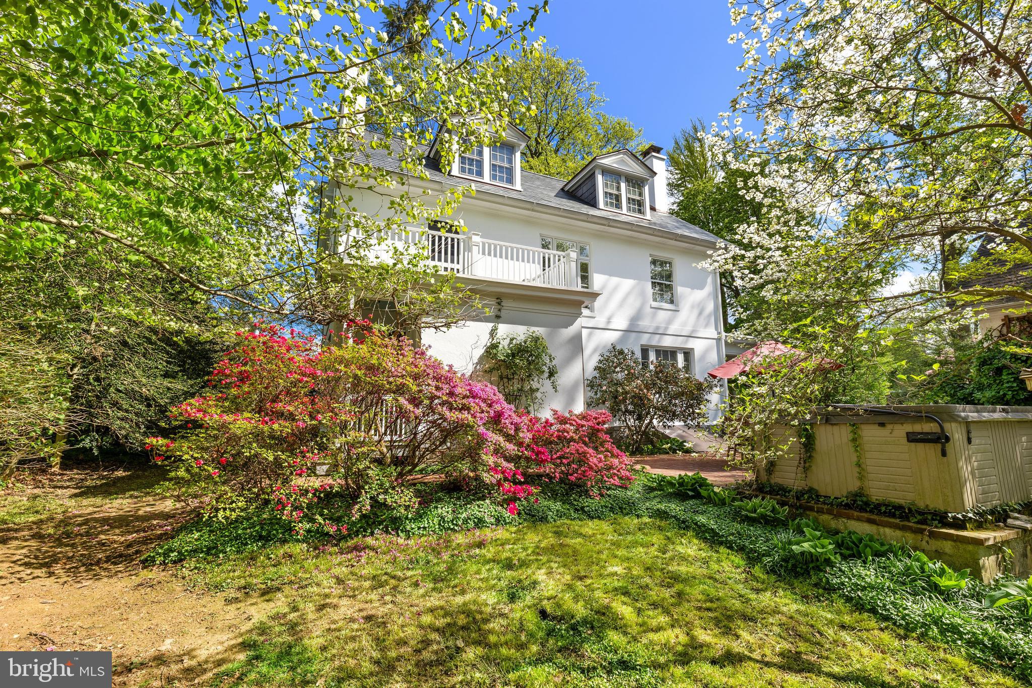 SCHOOL LANE HILLS - Residential