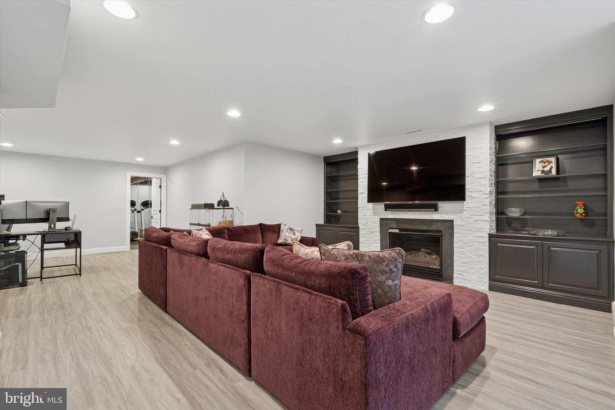 THE RESERVE - Residential