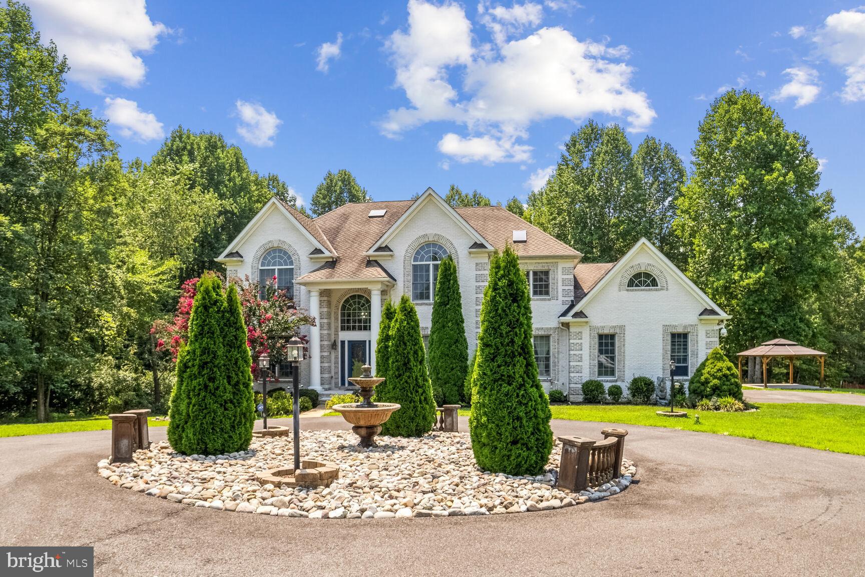 CEDAR FARMS - Residential