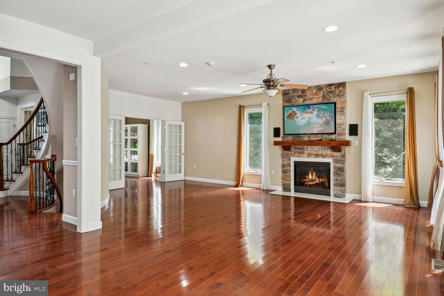 CEDAR FARMS - Residential