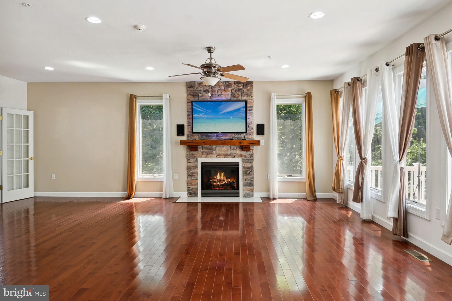 CEDAR FARMS - Residential