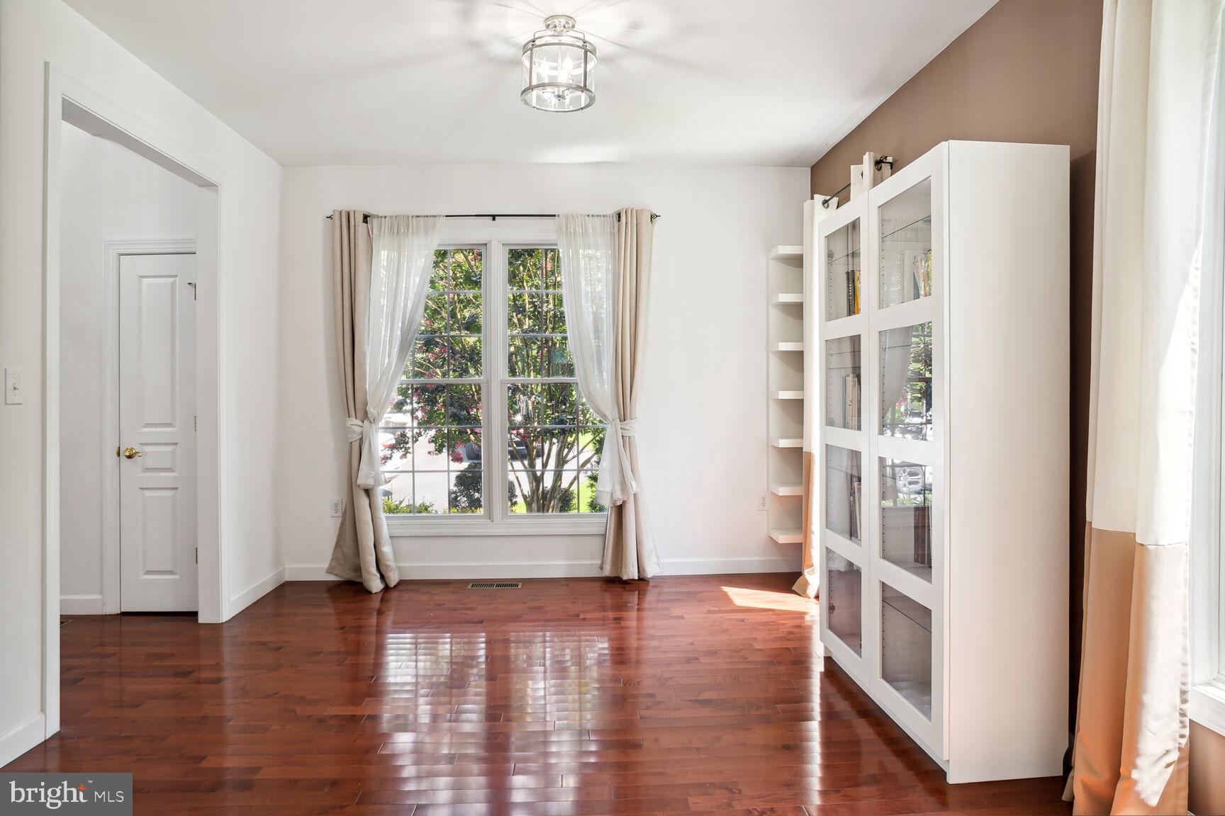 CEDAR FARMS - Residential