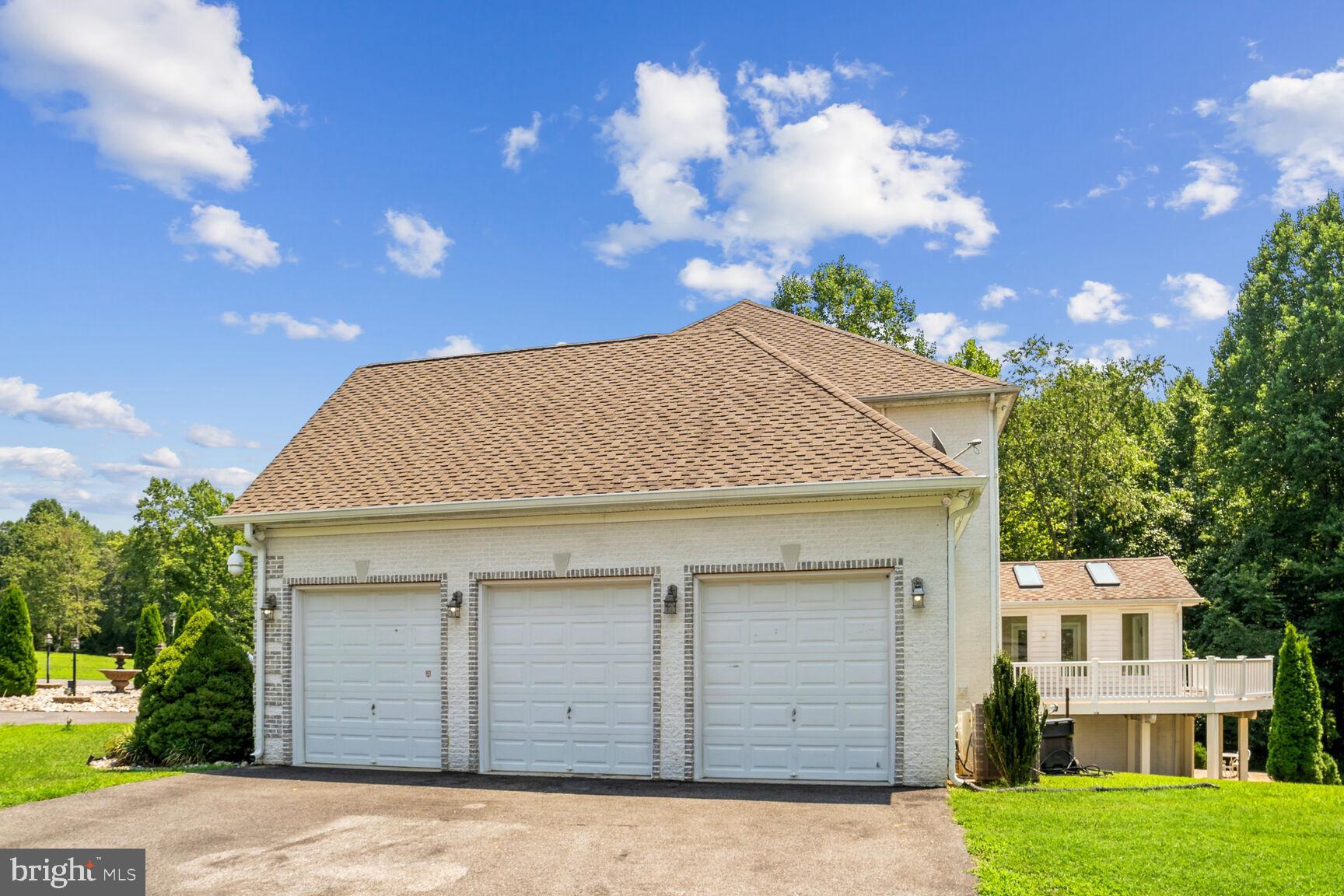 CEDAR FARMS - Residential