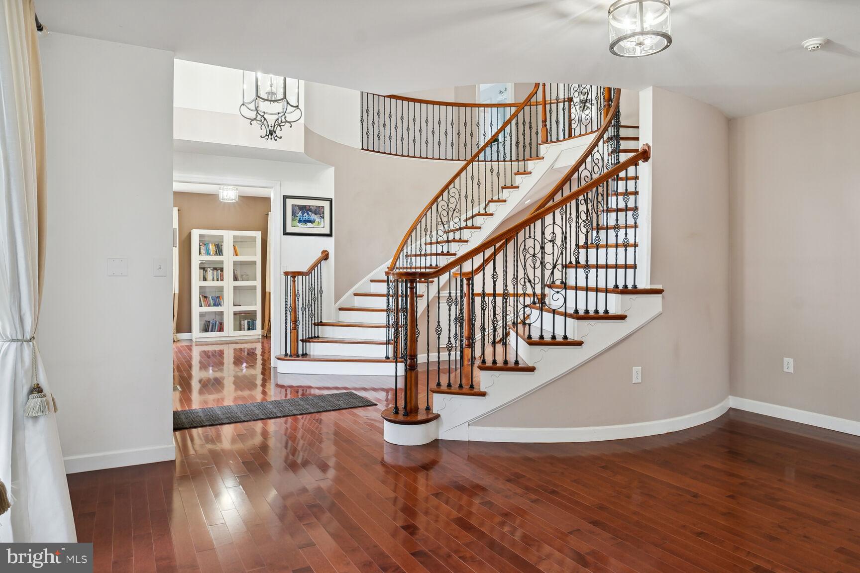 CEDAR FARMS - Residential