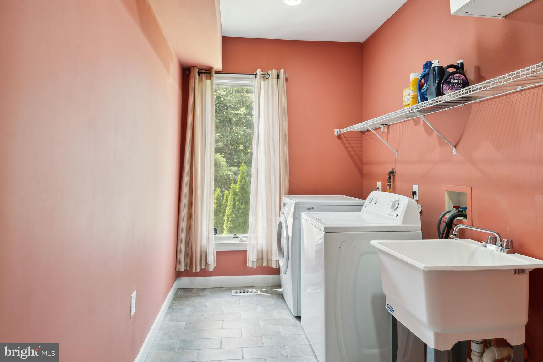 CEDAR FARMS - Residential