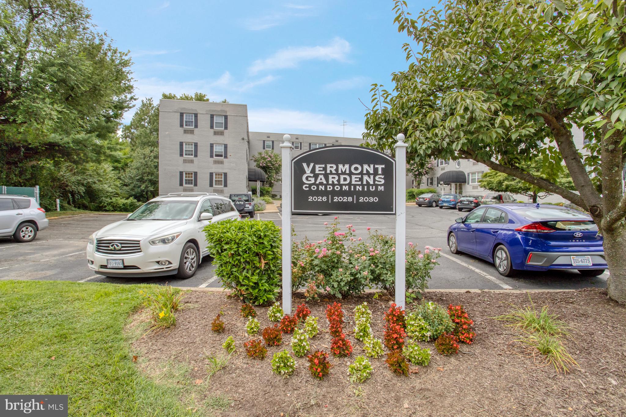 VERMONT GARDENS - Residential