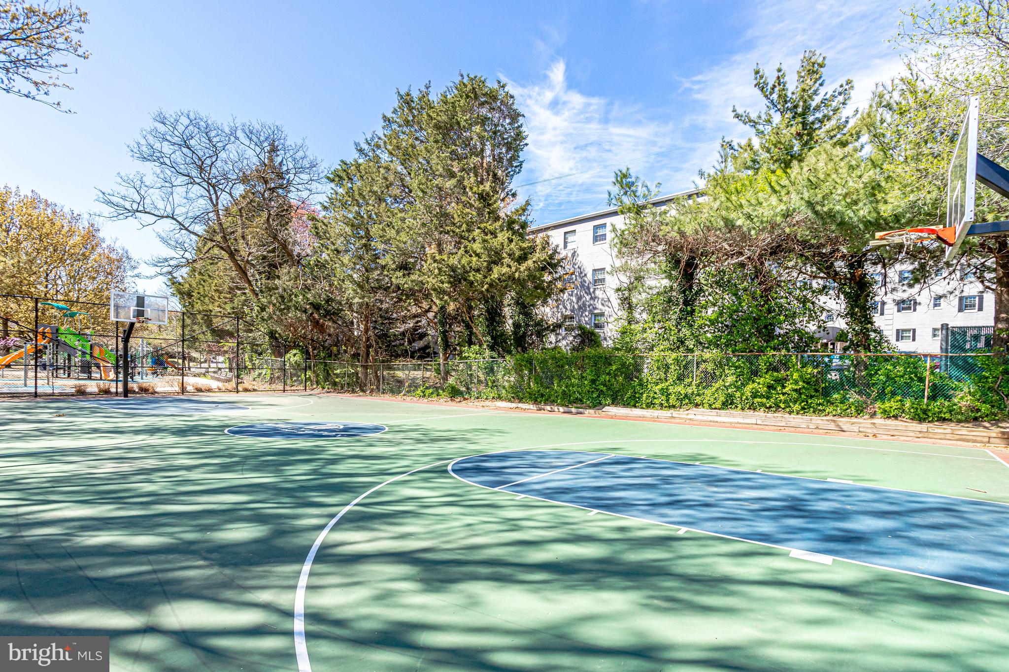 VERMONT GARDENS - Residential