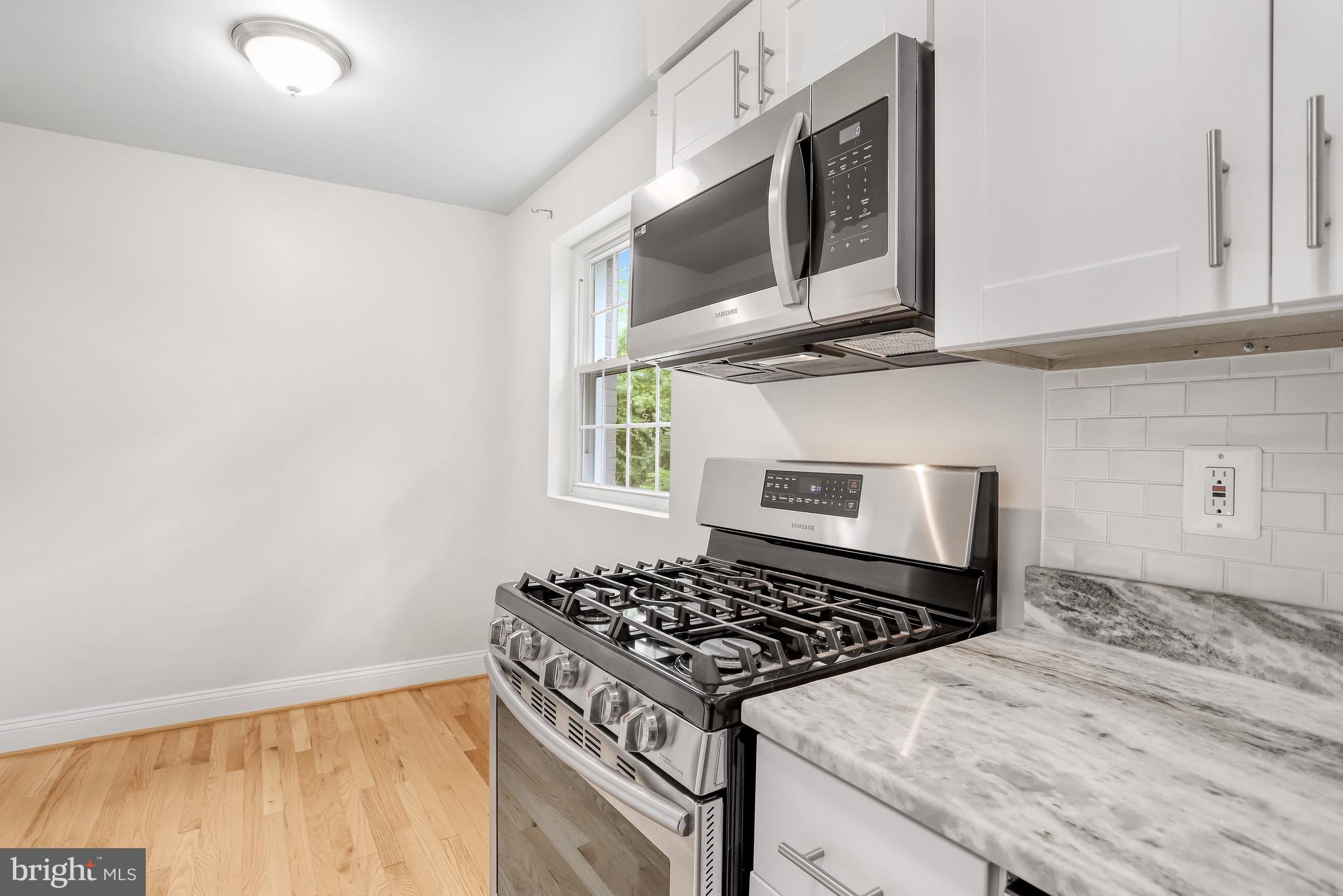 VERMONT GARDENS - Residential