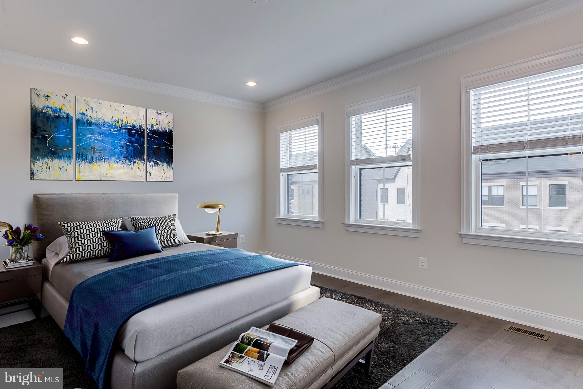 DISCOVERY SQUARE - Residential Lease