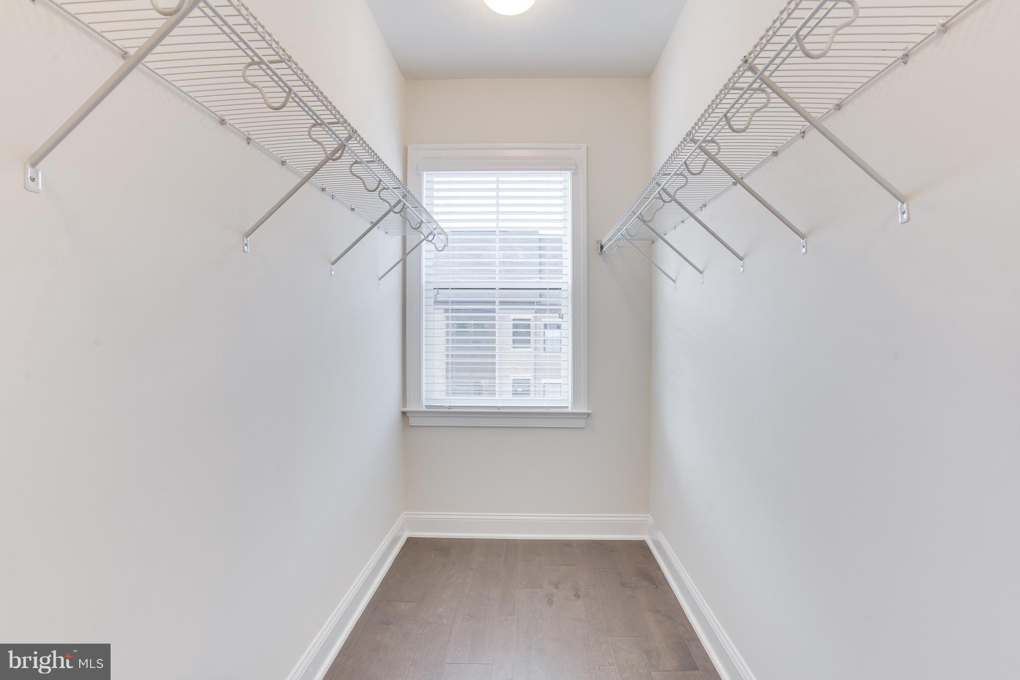 DISCOVERY SQUARE - Residential Lease