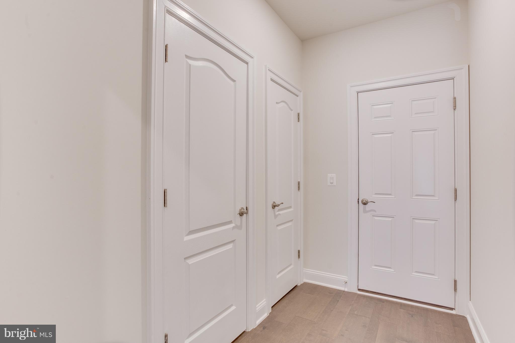 DISCOVERY SQUARE - Residential Lease