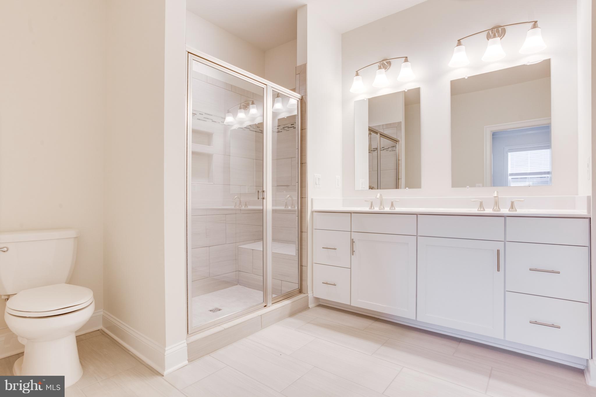 DISCOVERY SQUARE - Residential Lease