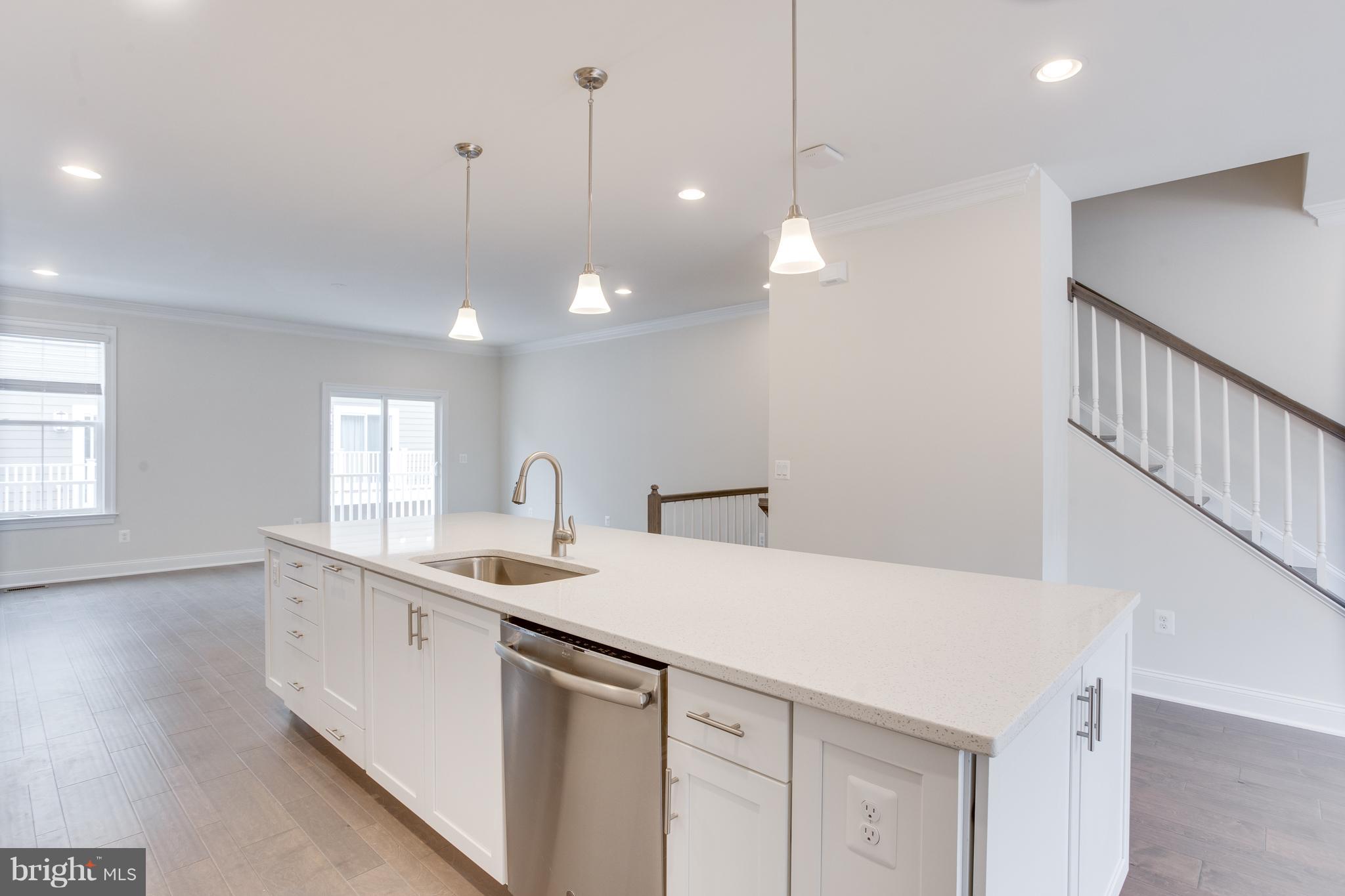 DISCOVERY SQUARE - Residential Lease