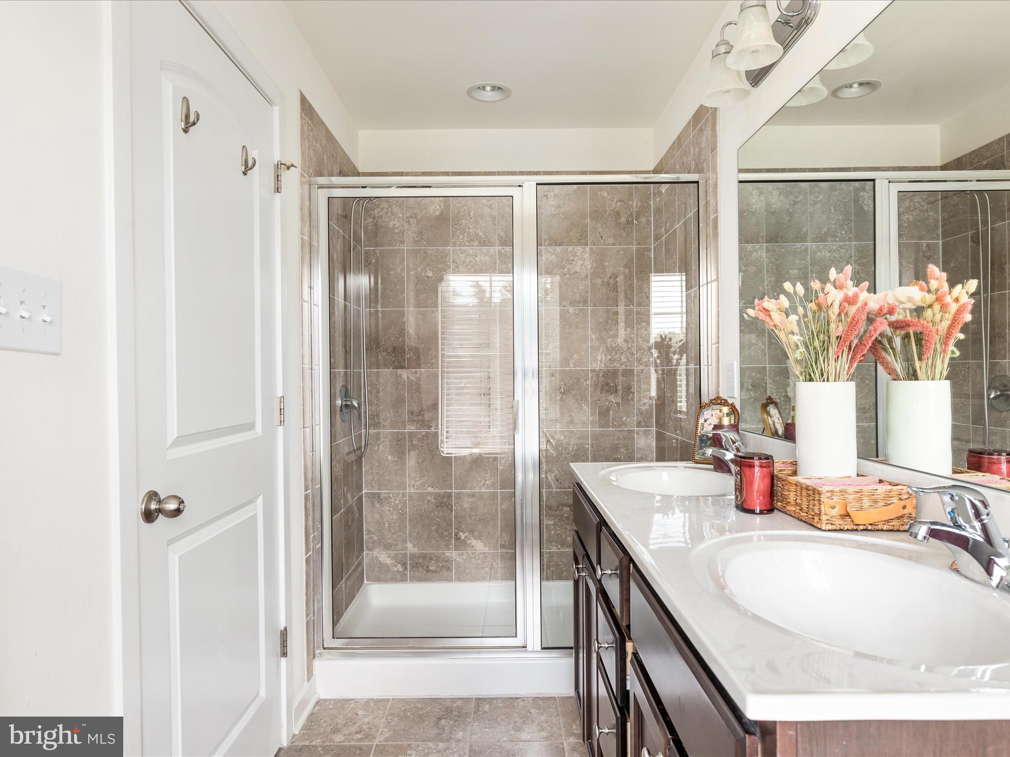 BROOKFIELD - Residential