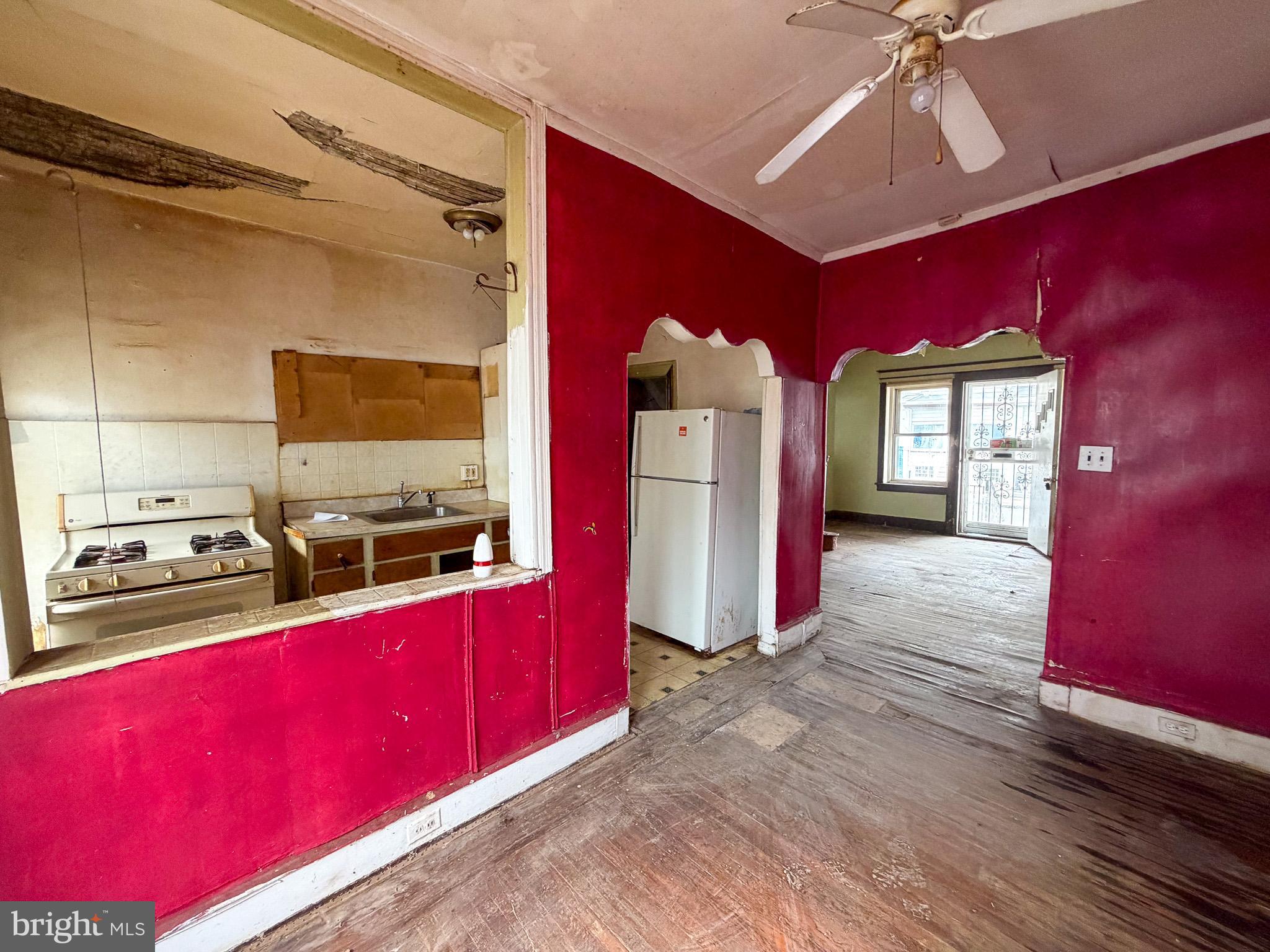 PHILADELPHIA (WEST) - Residential