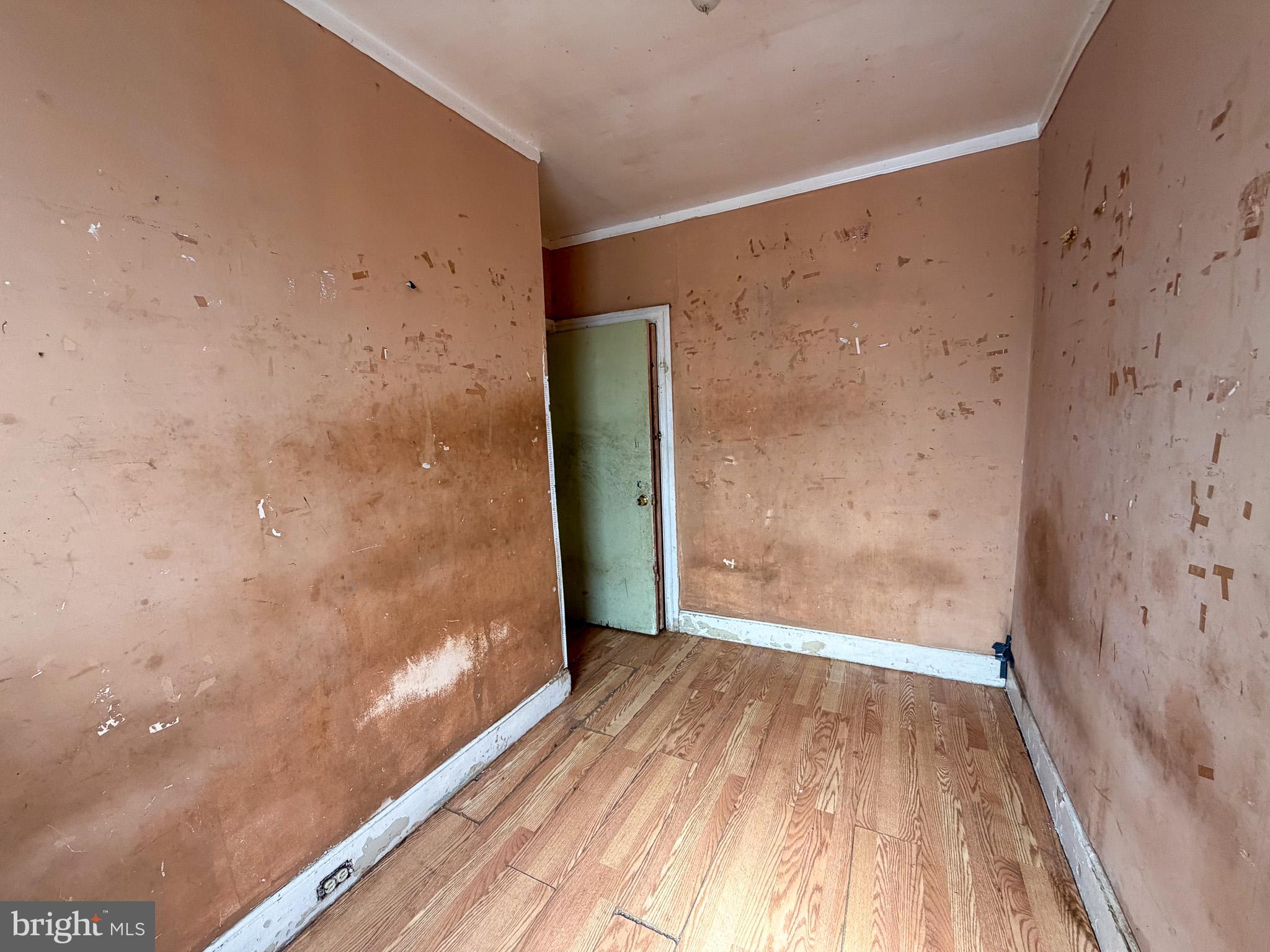 PHILADELPHIA (WEST) - Residential