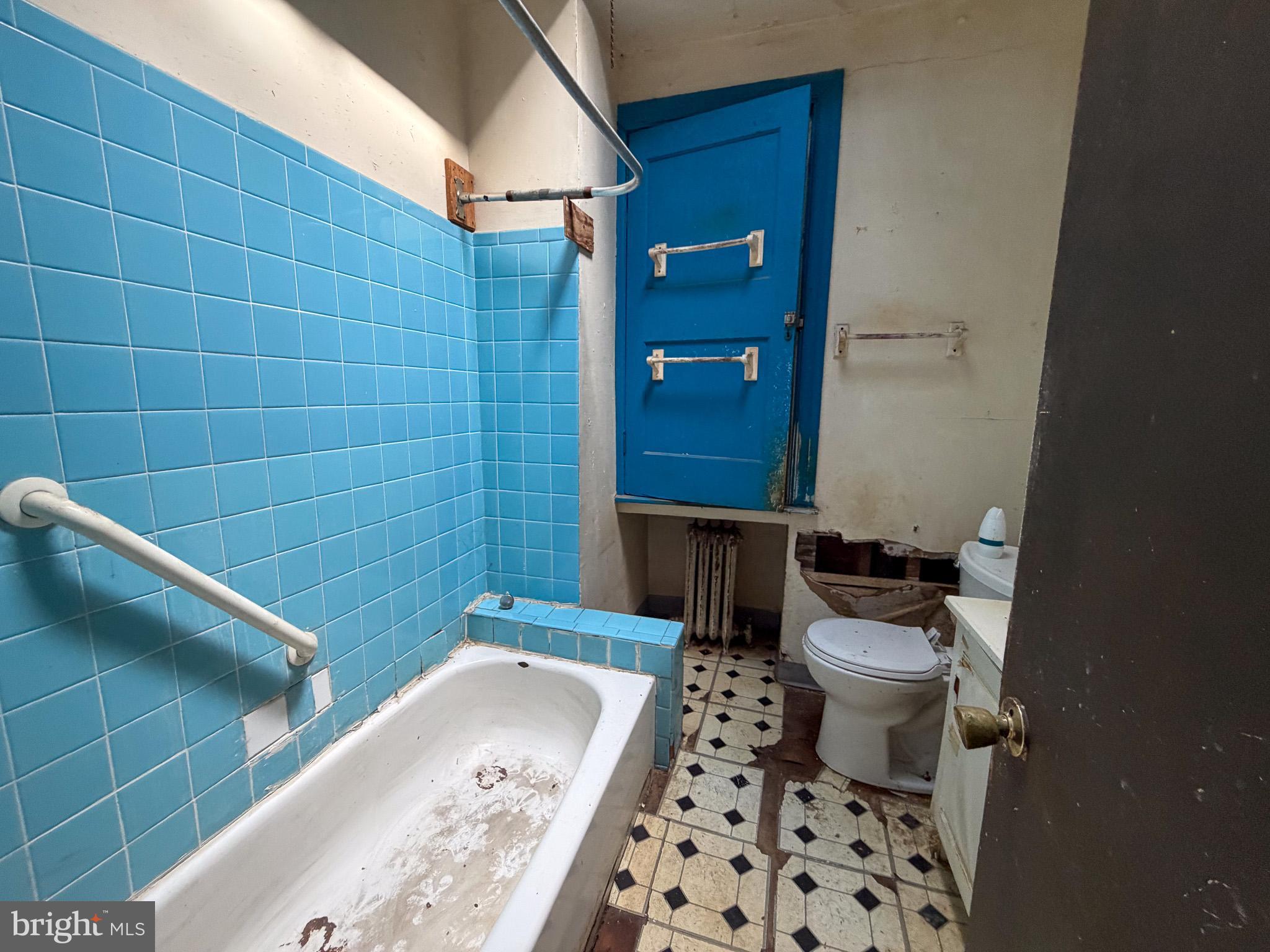 PHILADELPHIA (WEST) - Residential