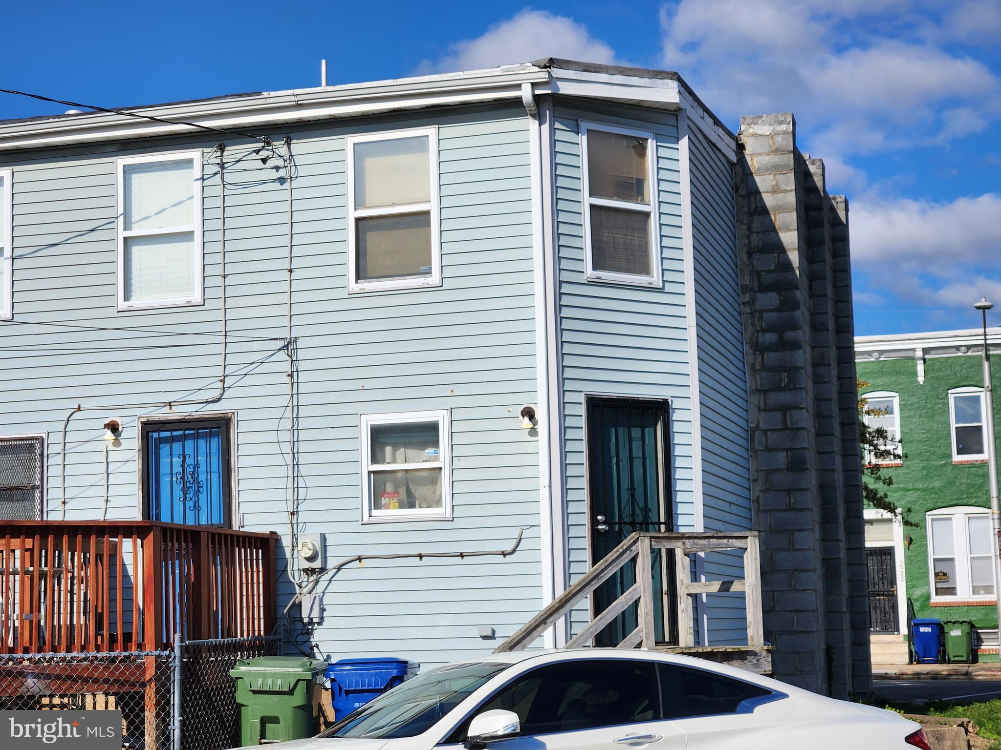 SANDTOWN-WINCHESTER - Residential